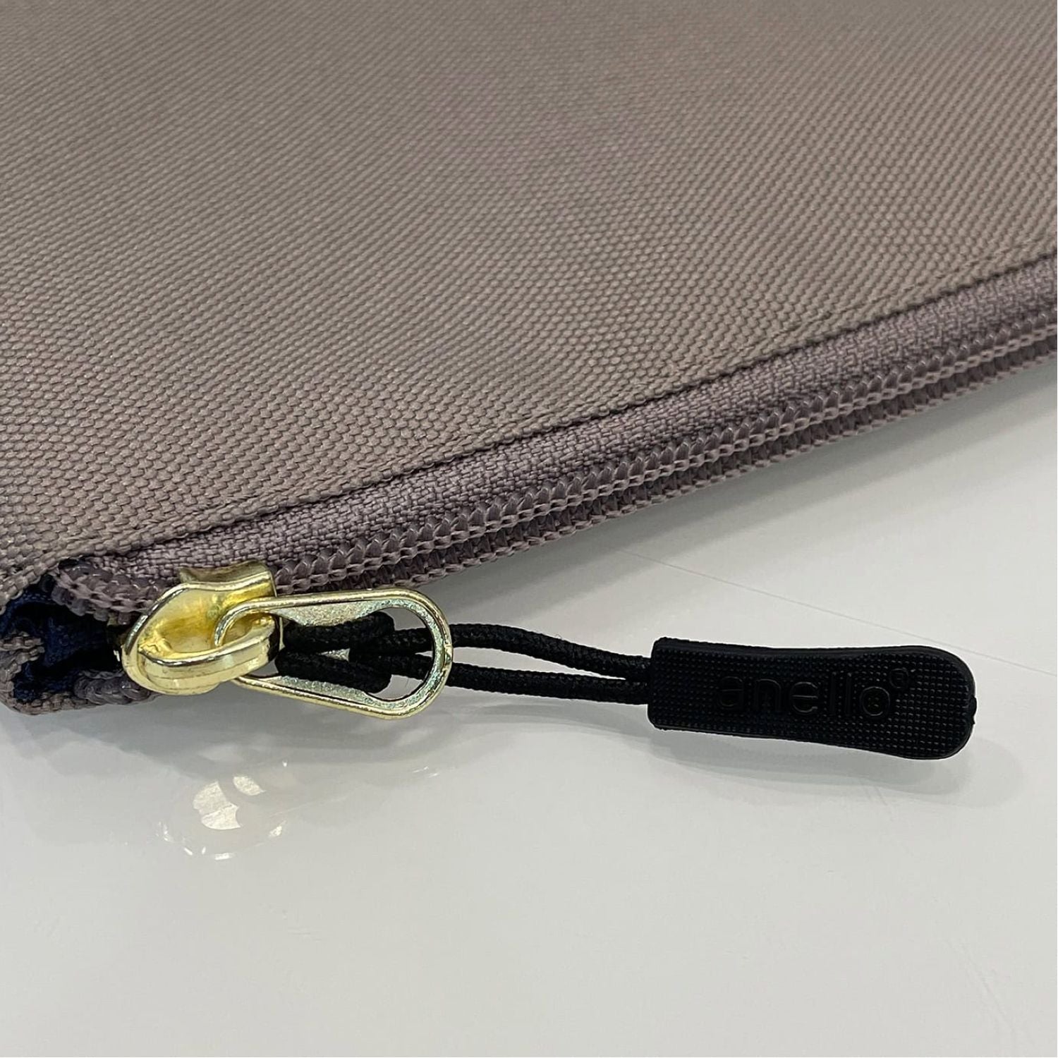 Anello Cross Bottle Pouch (Navy White Red)