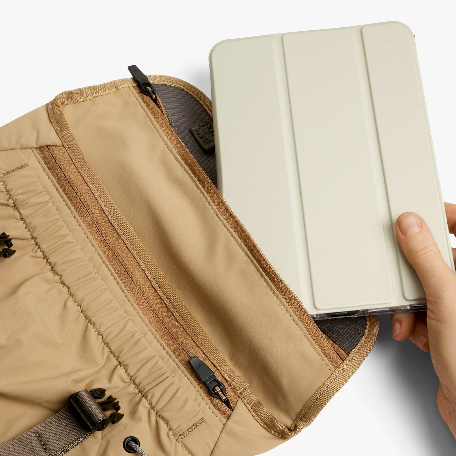 Bellroy Cinch Mini Messenger - Sand Dune
