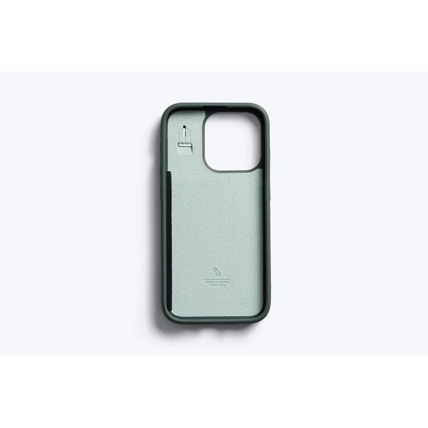 Bellroy Iphone 15 Pro Case - 3 Card - Everglade