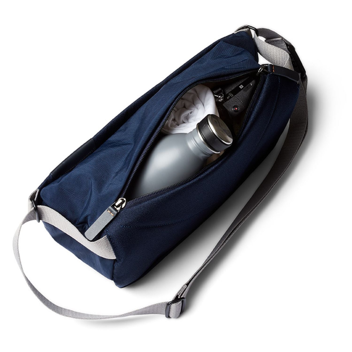 Bellroy Sling - Navy