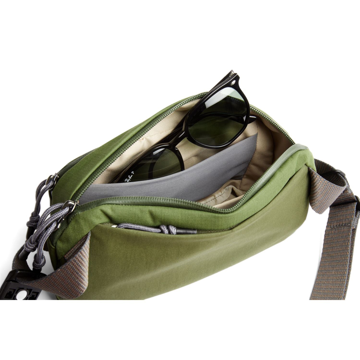 Bellroy Venture Ready Sling 2.5L - Rangergreen