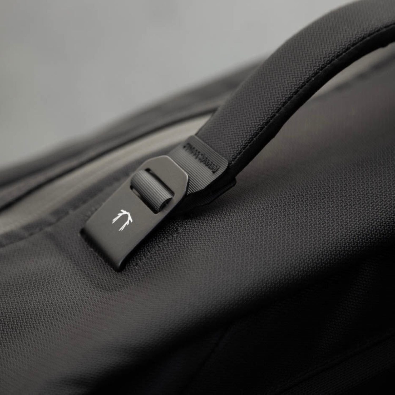 Black Ember Citadel 25 Handle - Black