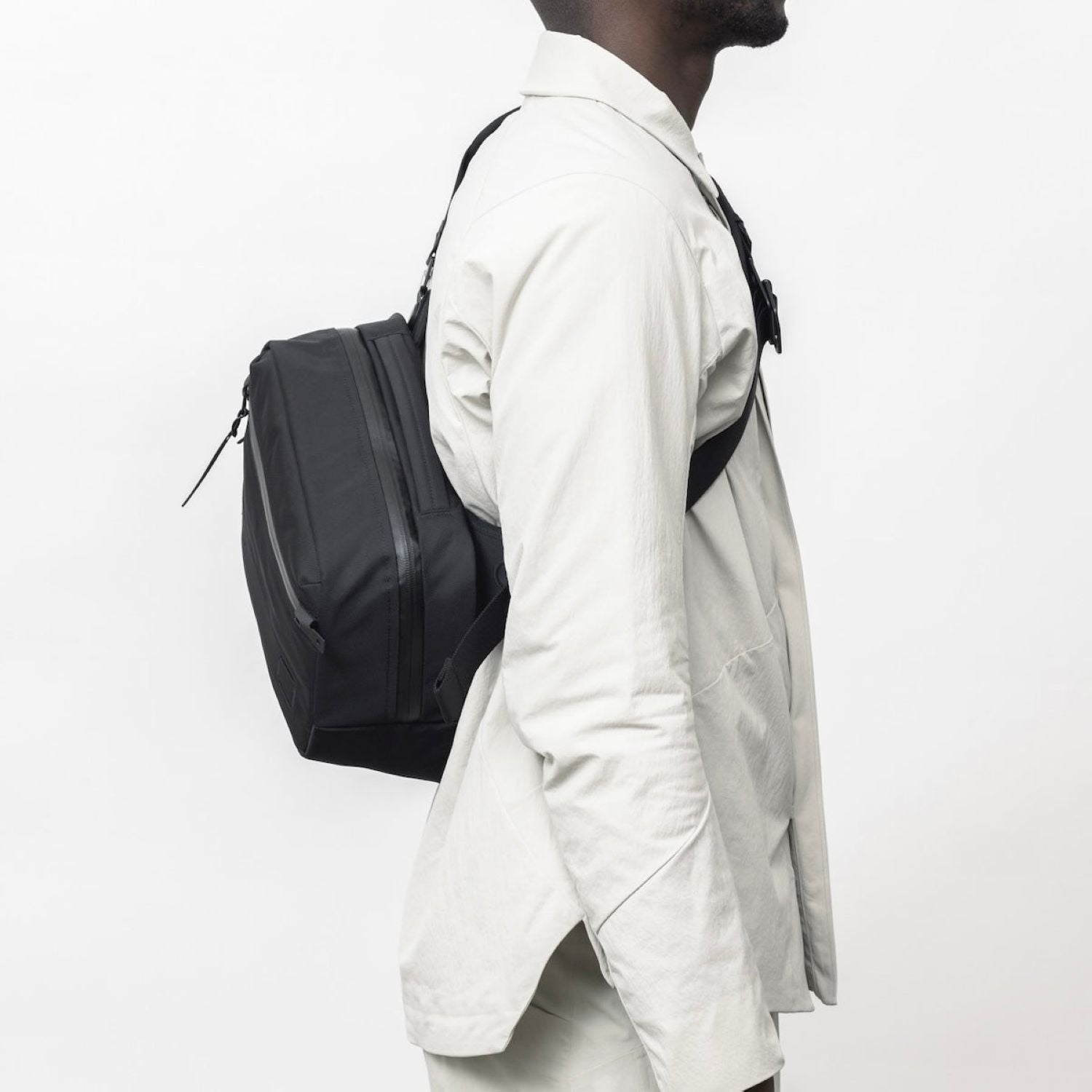 Black Ember 11" Tablet Grip Sling Bag 8L - Jet Black