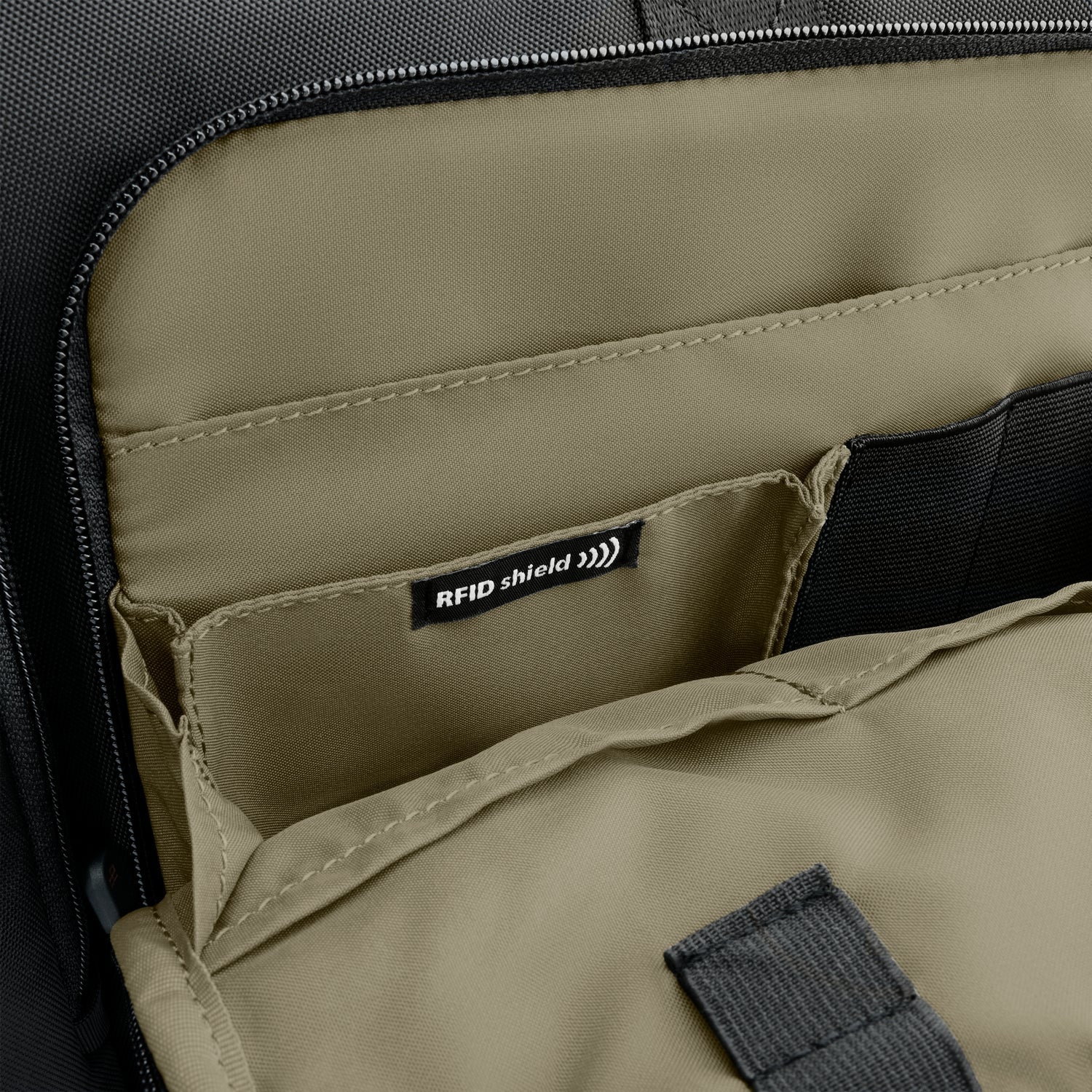 Briggs & Riley HTA Medium Expandable Briefcase - Black