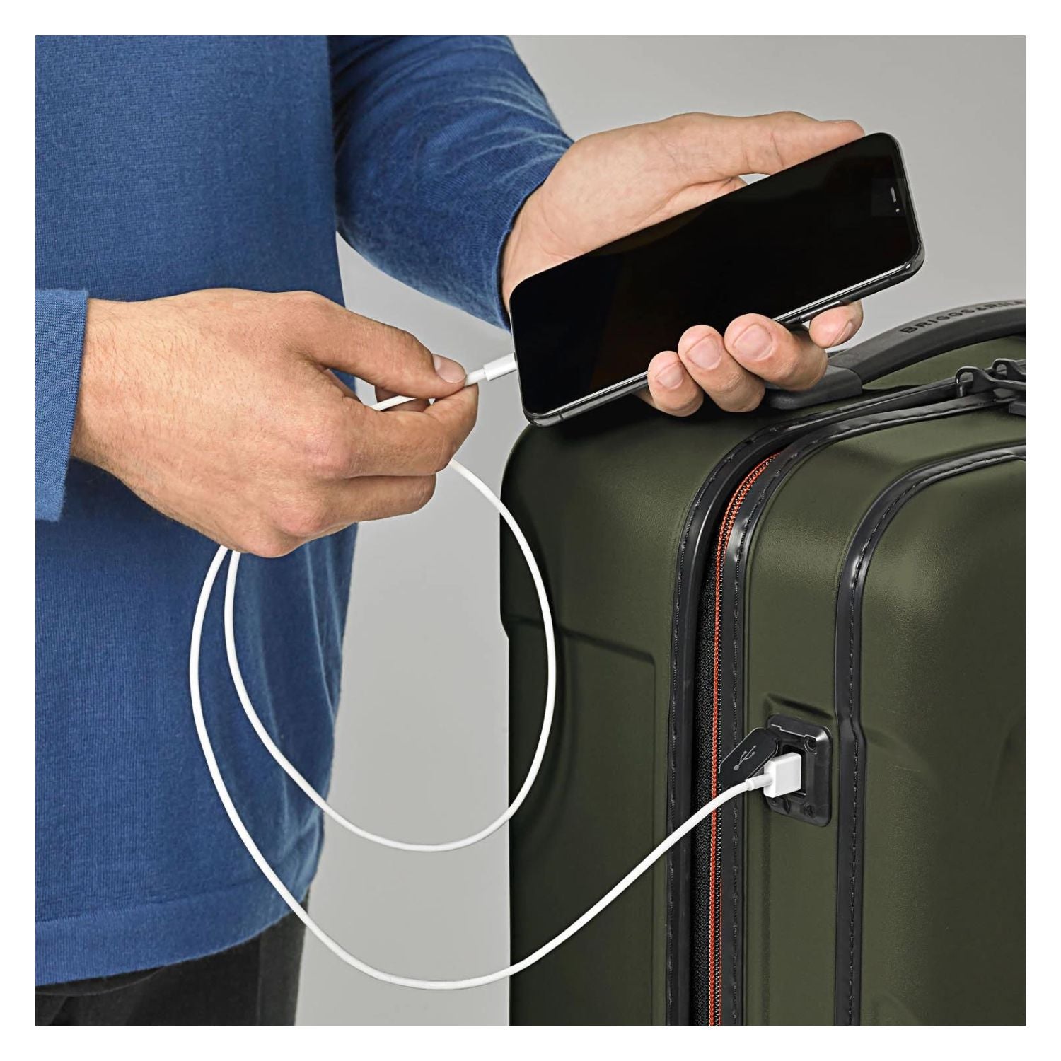 Briggs & Riley Torq 2.0 International Carry-On Luggage Spinner (Stealth)