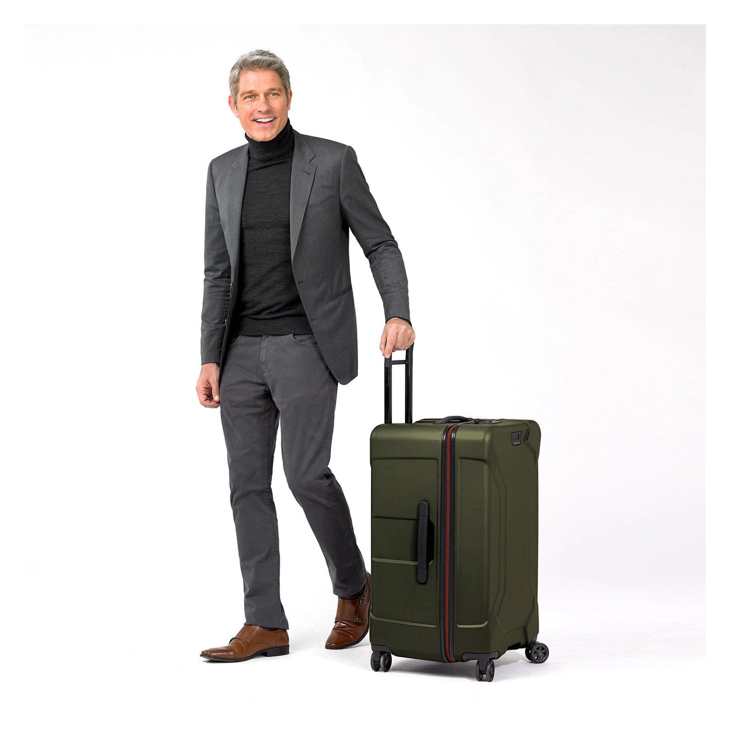 Briggs & Riley Torq 2.0 Medium Trunk Spinner (Hunter)