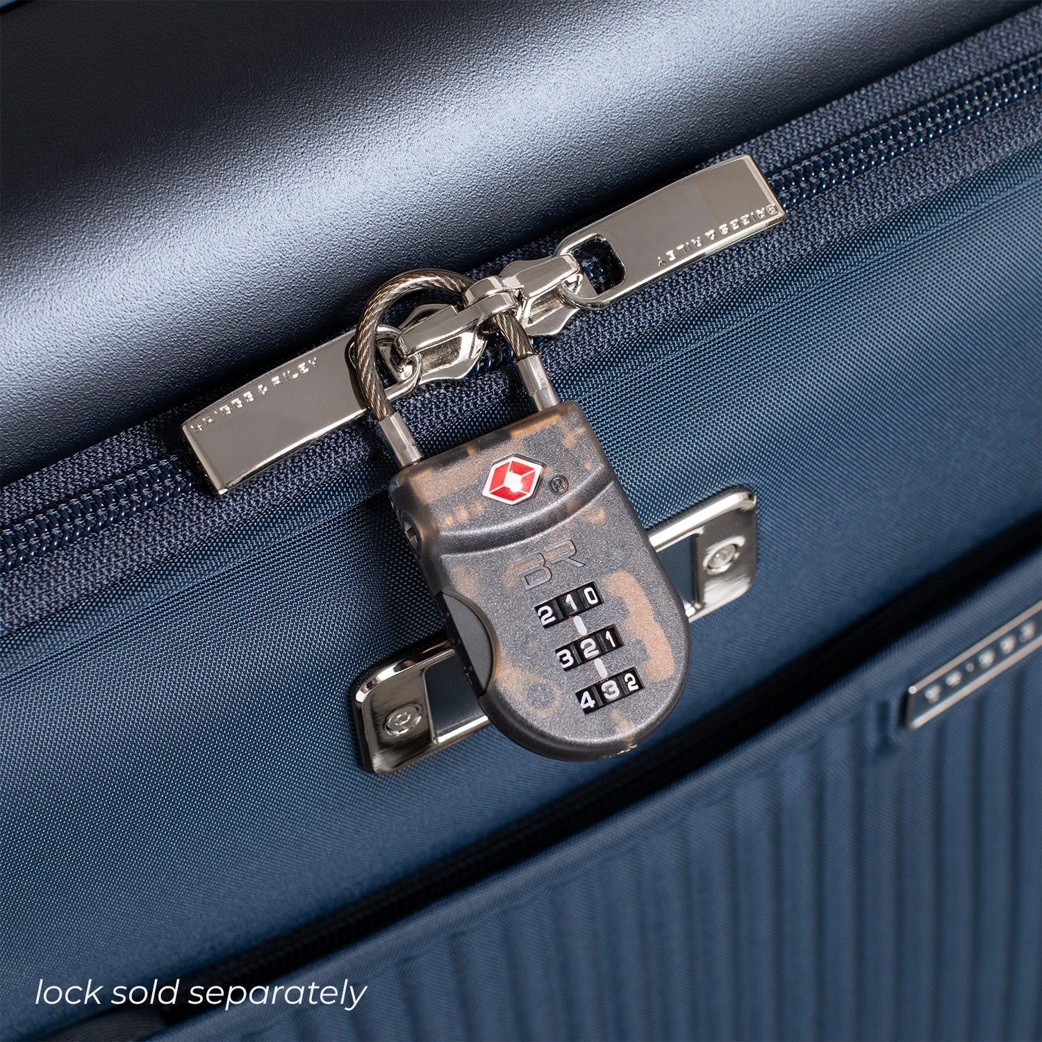 Briggs & Riley Sympatico Front Pocket 22" Expandable Spinner - Navy