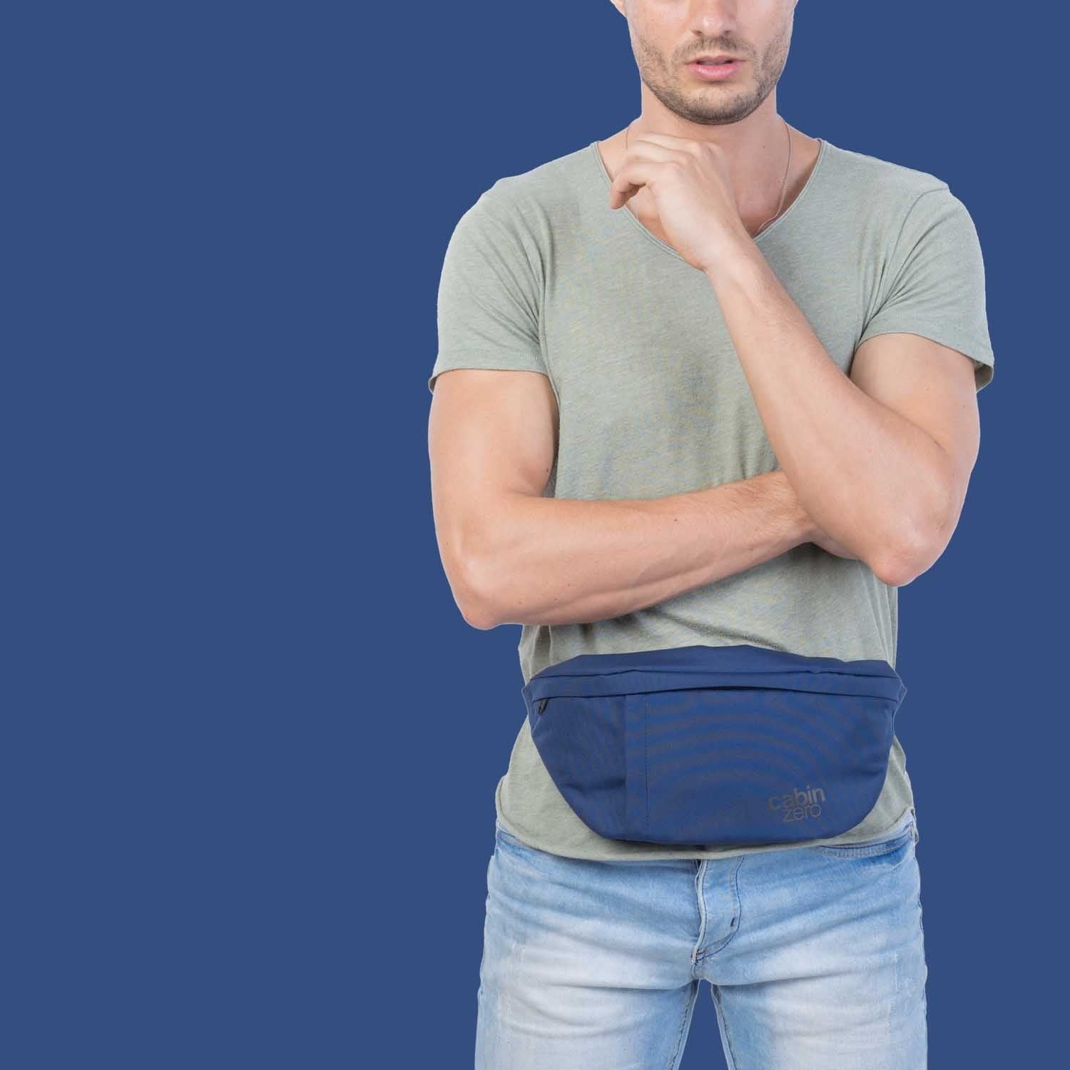 Cabinzero Classic Hip Pack 2L (Navy)