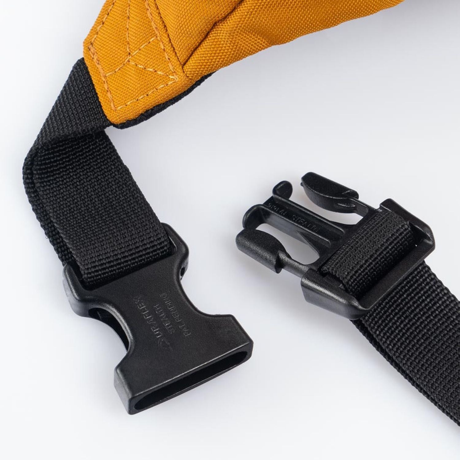 Cabinzero Classic Hip Pack 2L (Orange Chill)