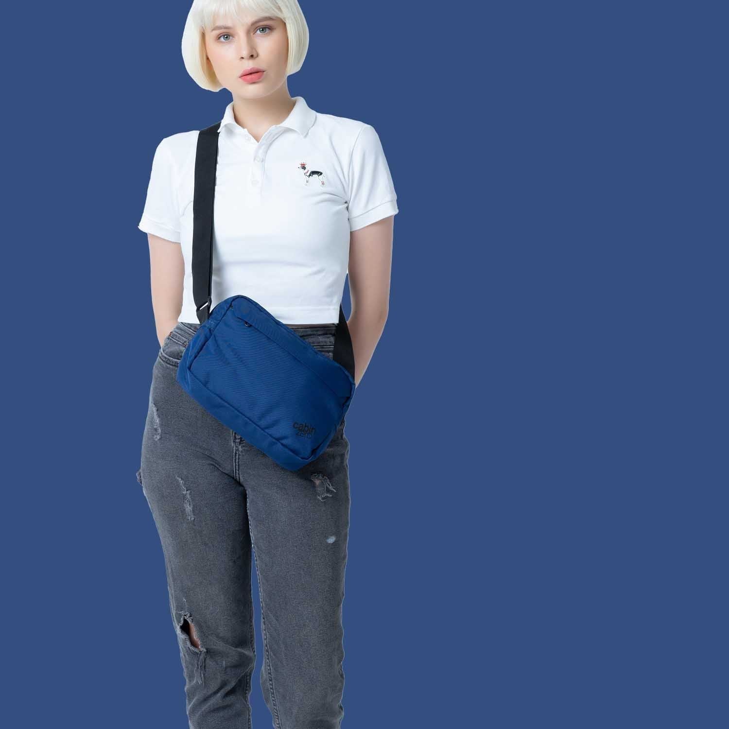 Cabinzero Flipside Shoulder Bag 3L - Navy