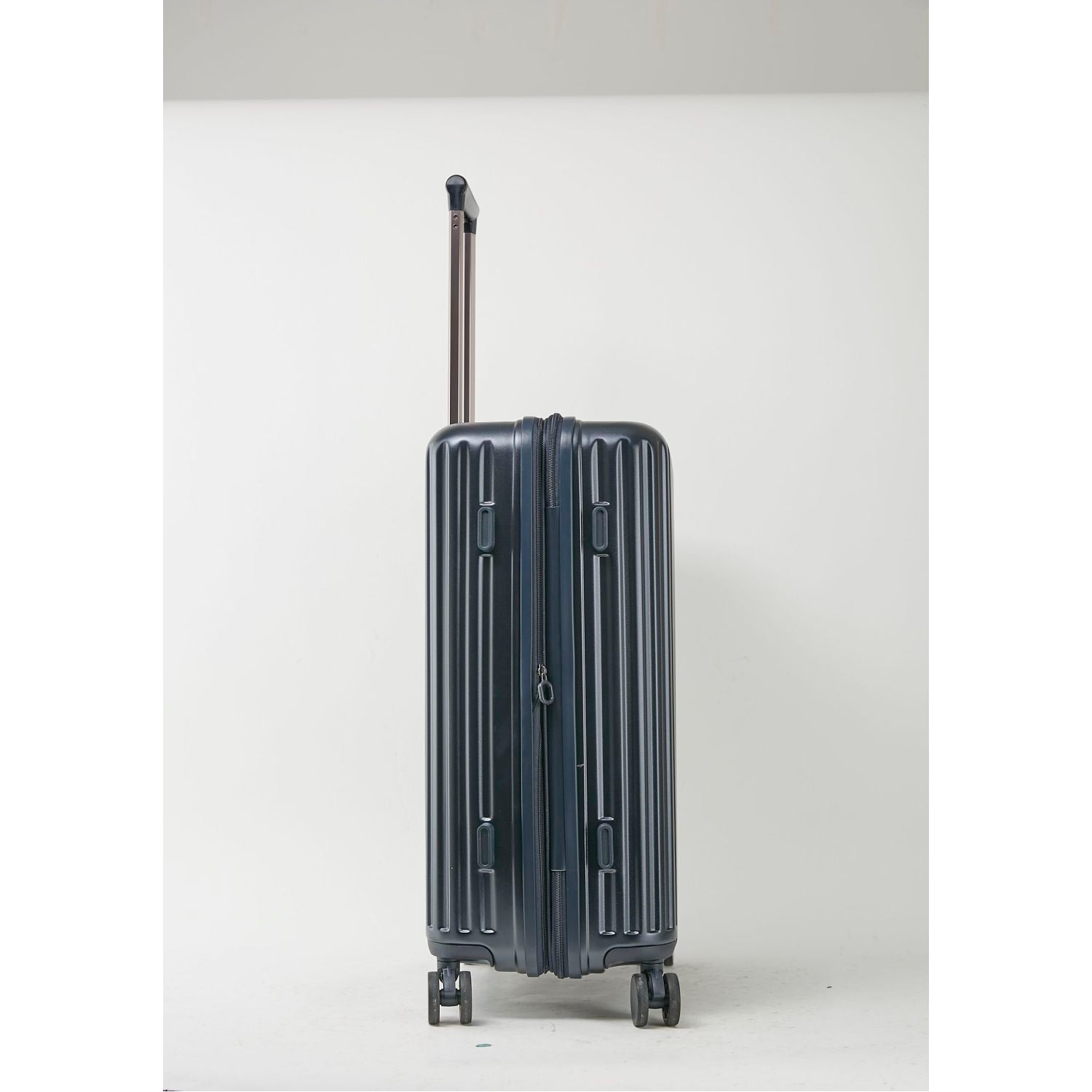 Conwood Pioneer Polycarbonate 20" Expandable Upright Luggage - Navy