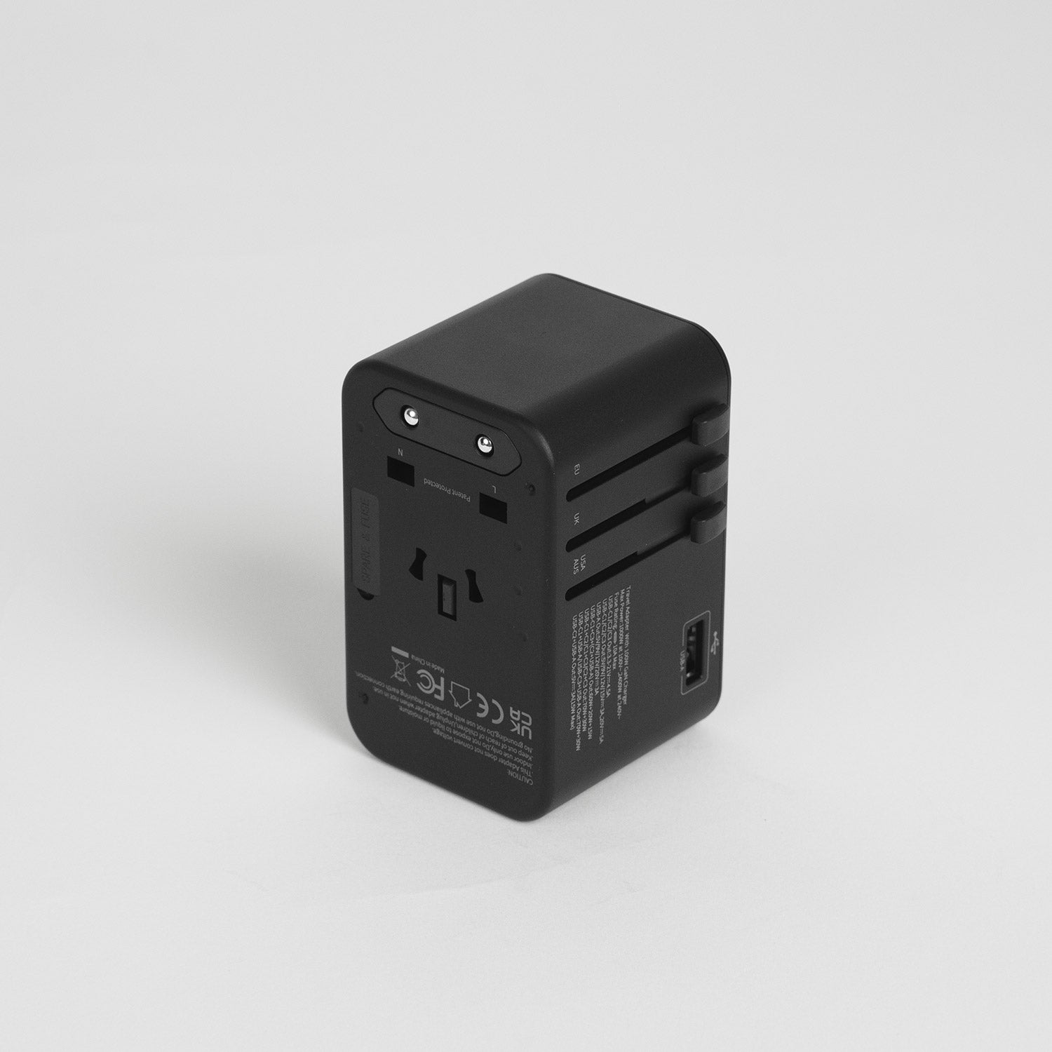 Crossing World Travel Adaptor 100W with 1 X USB-A + 3 X USB-C - Black
