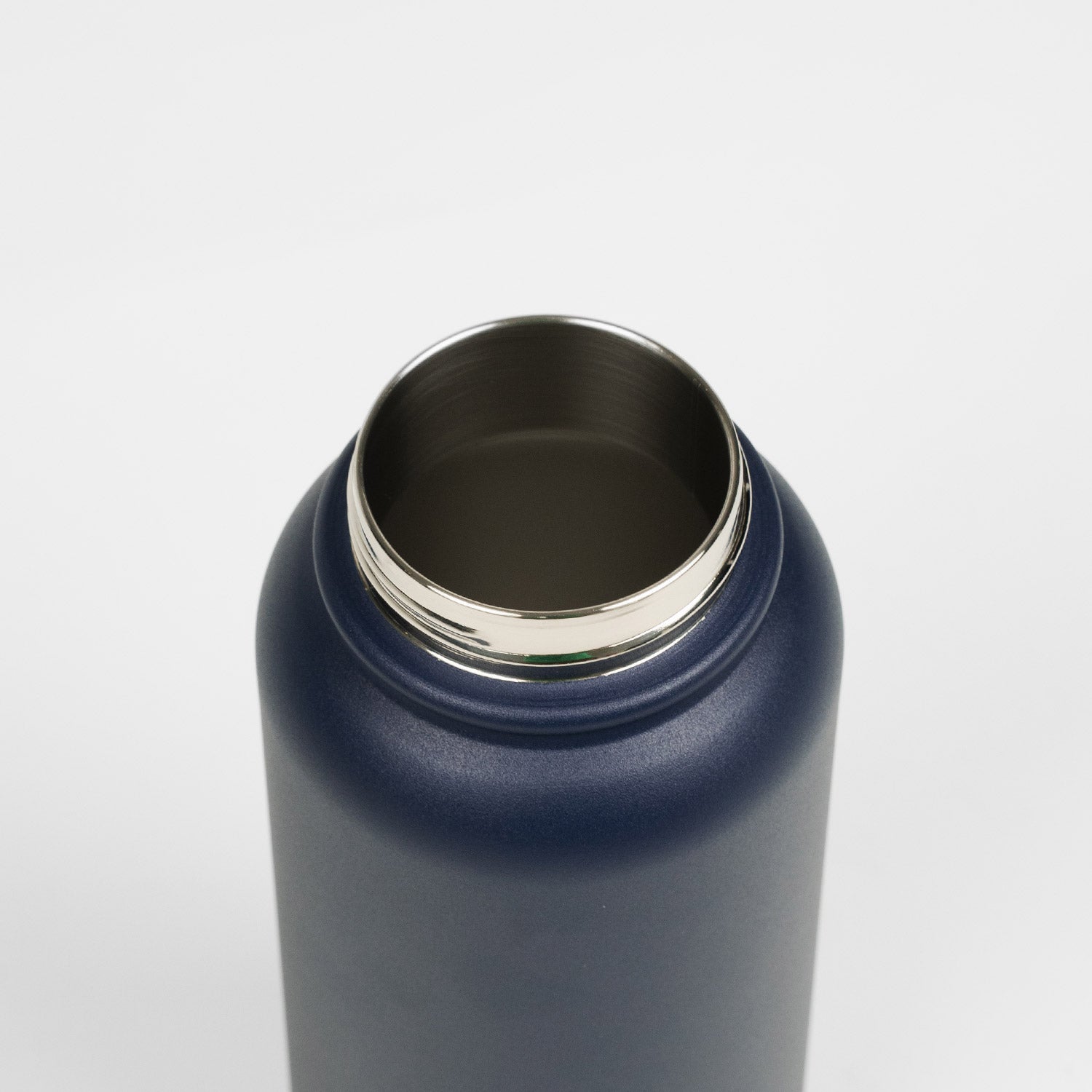 Crossing Urban Insulated S/S Bottle W Handle 950ml - Ink Blue