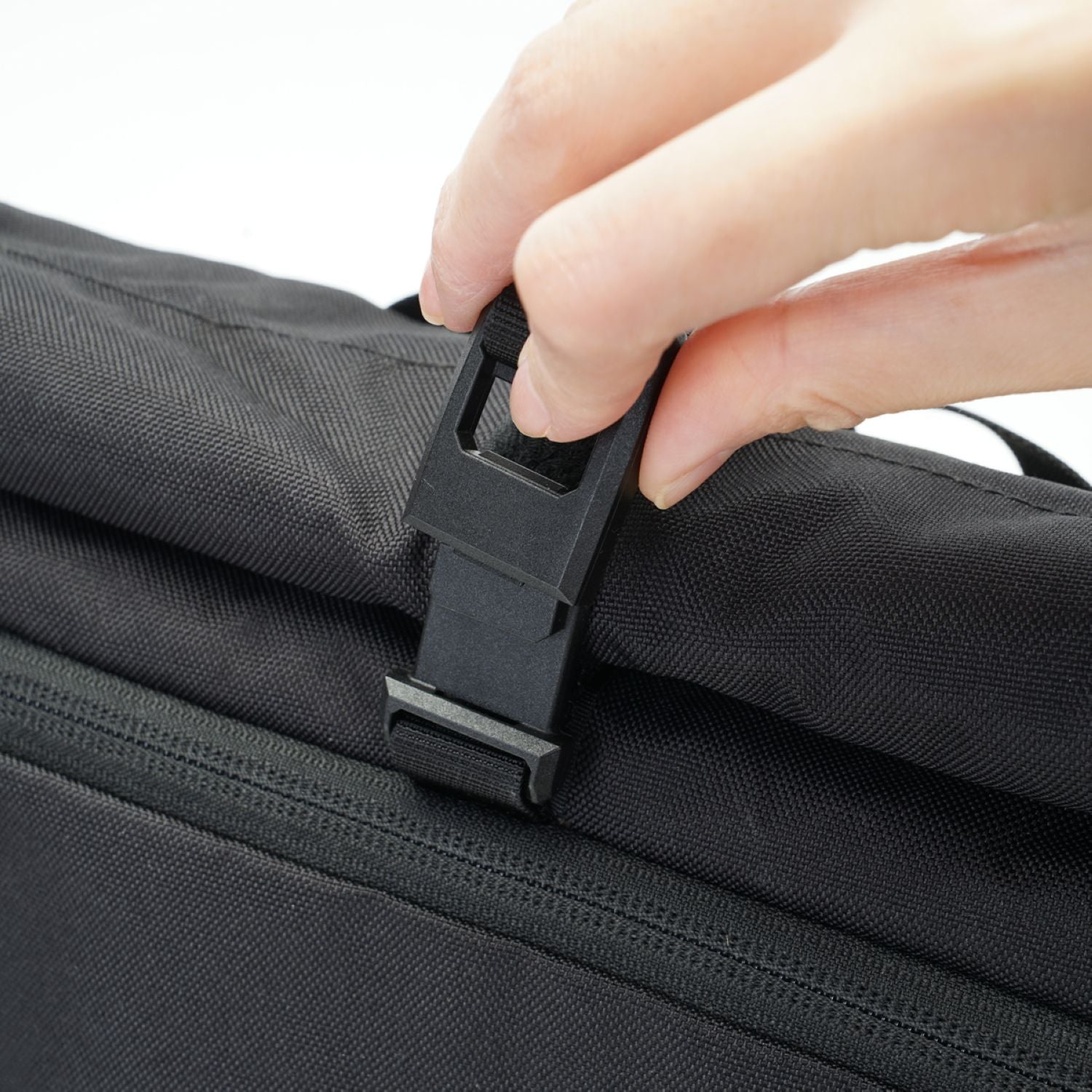 Hellolulu Mody DSLR Camera Bag Recycled (Lava Black)