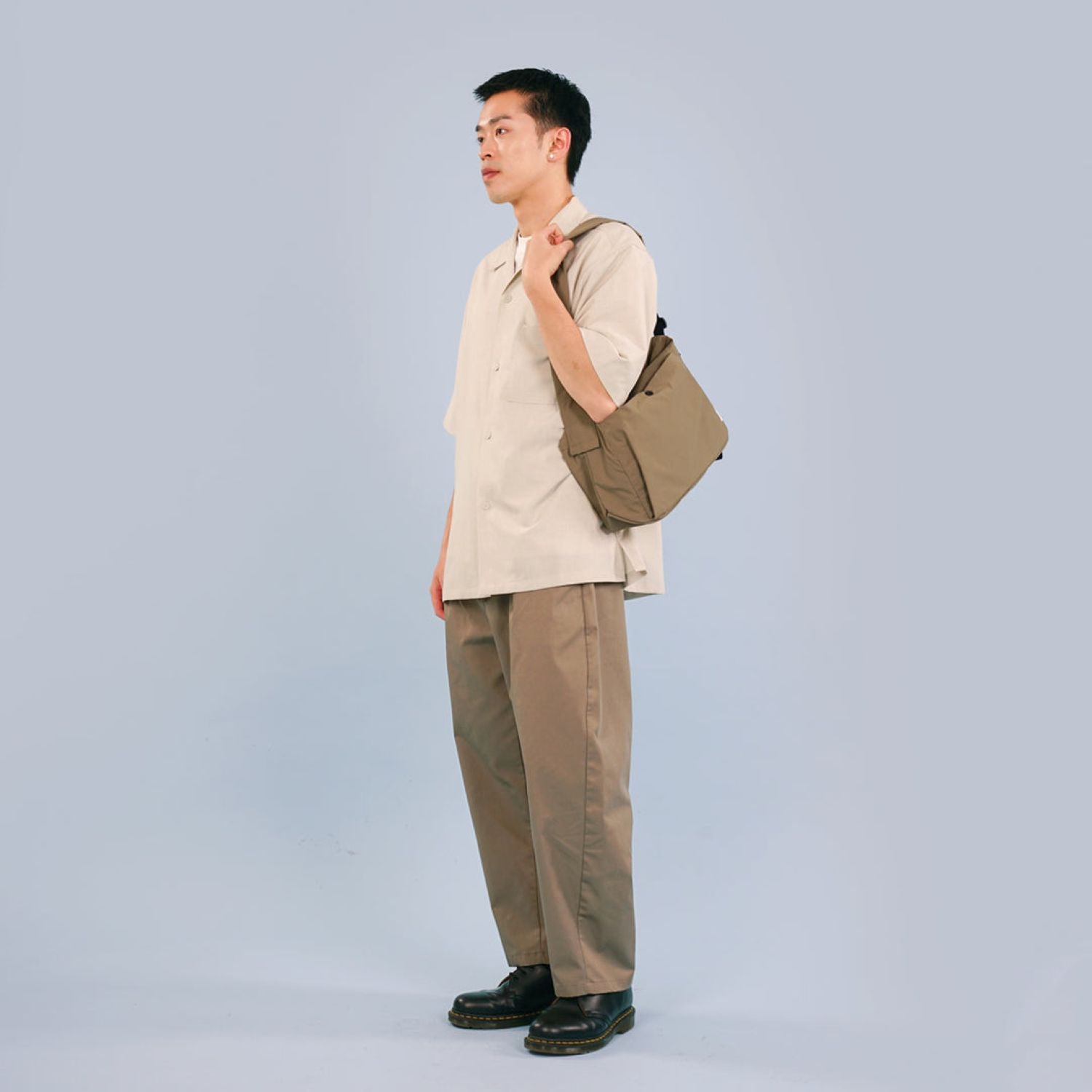 Hellolulu Nick 2 Way Drawstring Shoulder Bag (Frosted Almond)