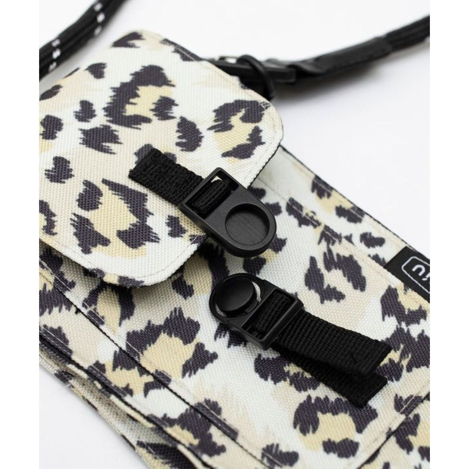 KiU Water Repellent 600D Phone Pouch (Sierra)