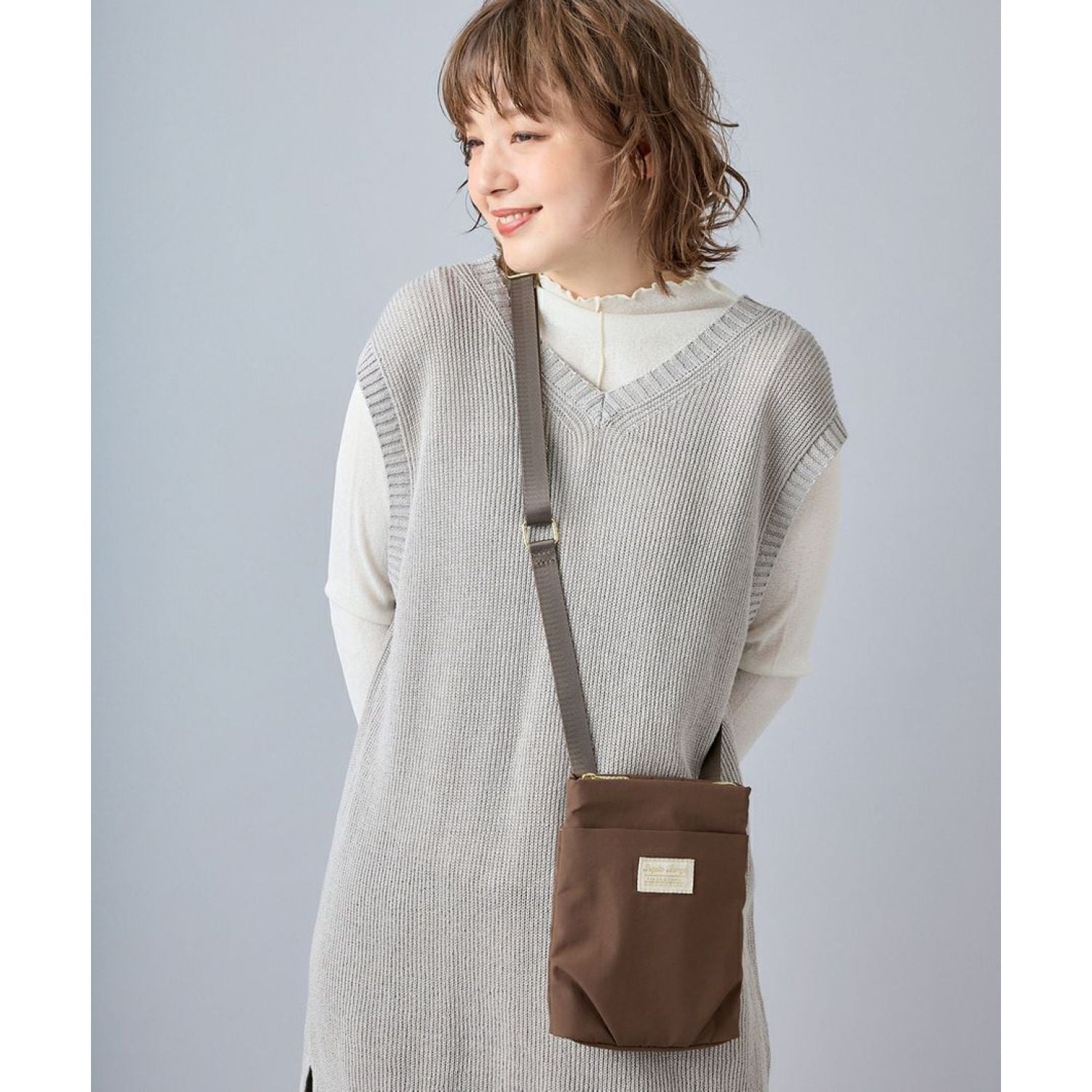 Legato Largo Fuwari Smart Phone Shoulder Bag (Black)