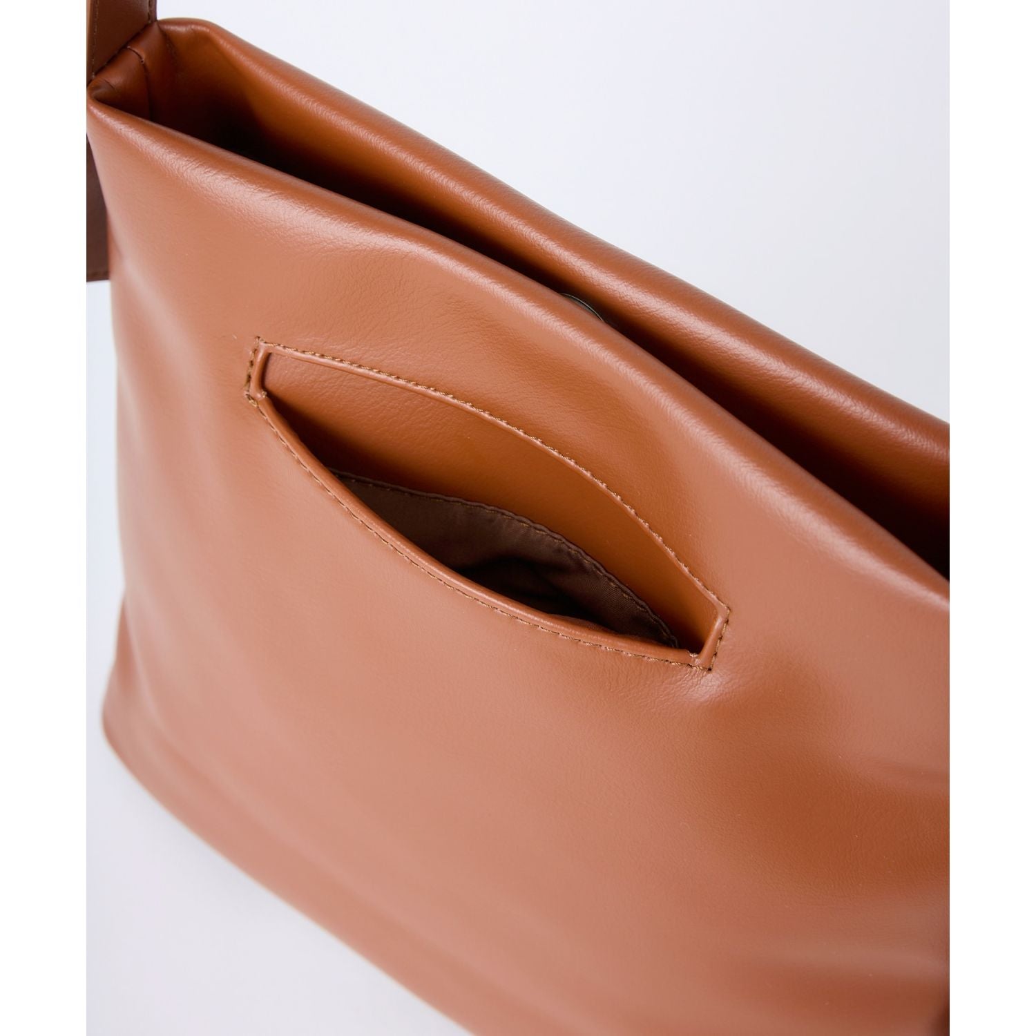 Legato Largo Link Shoulder Bag (Camel)