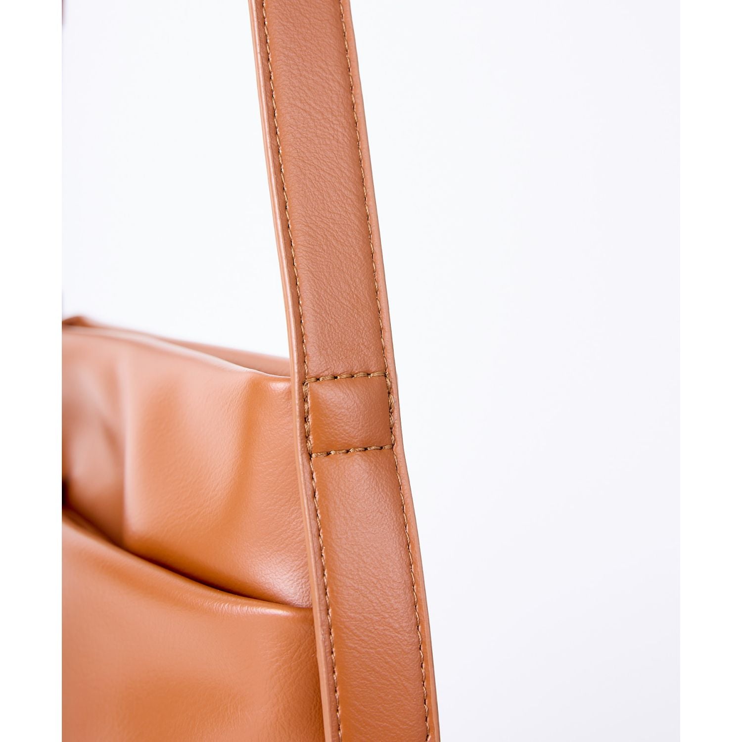 Legato Largo Link Shoulder Bag (Camel)