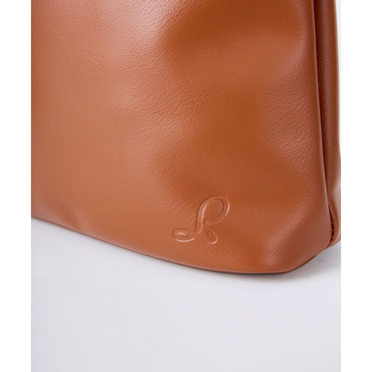 Legato Largo Link Shoulder Bag (Camel)