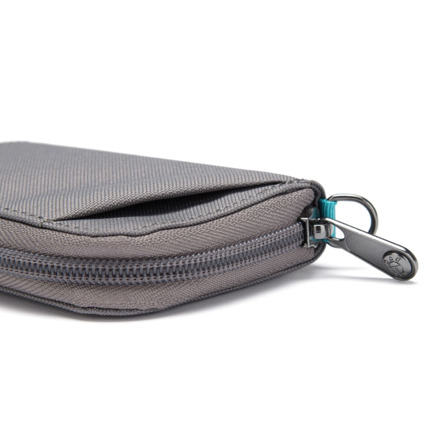 Pacsafe RFIDsafe Card Wallet - Stone