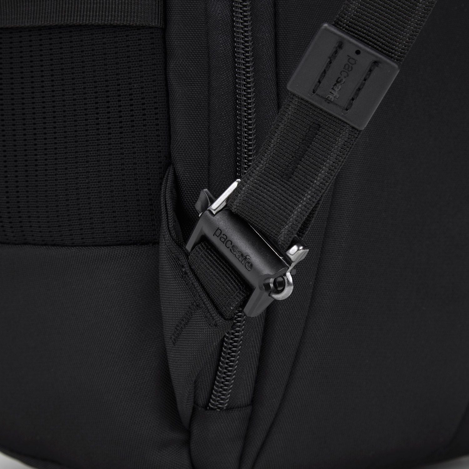 Pacsafe Venturesafe EXP35 Travel Backpack (Black)