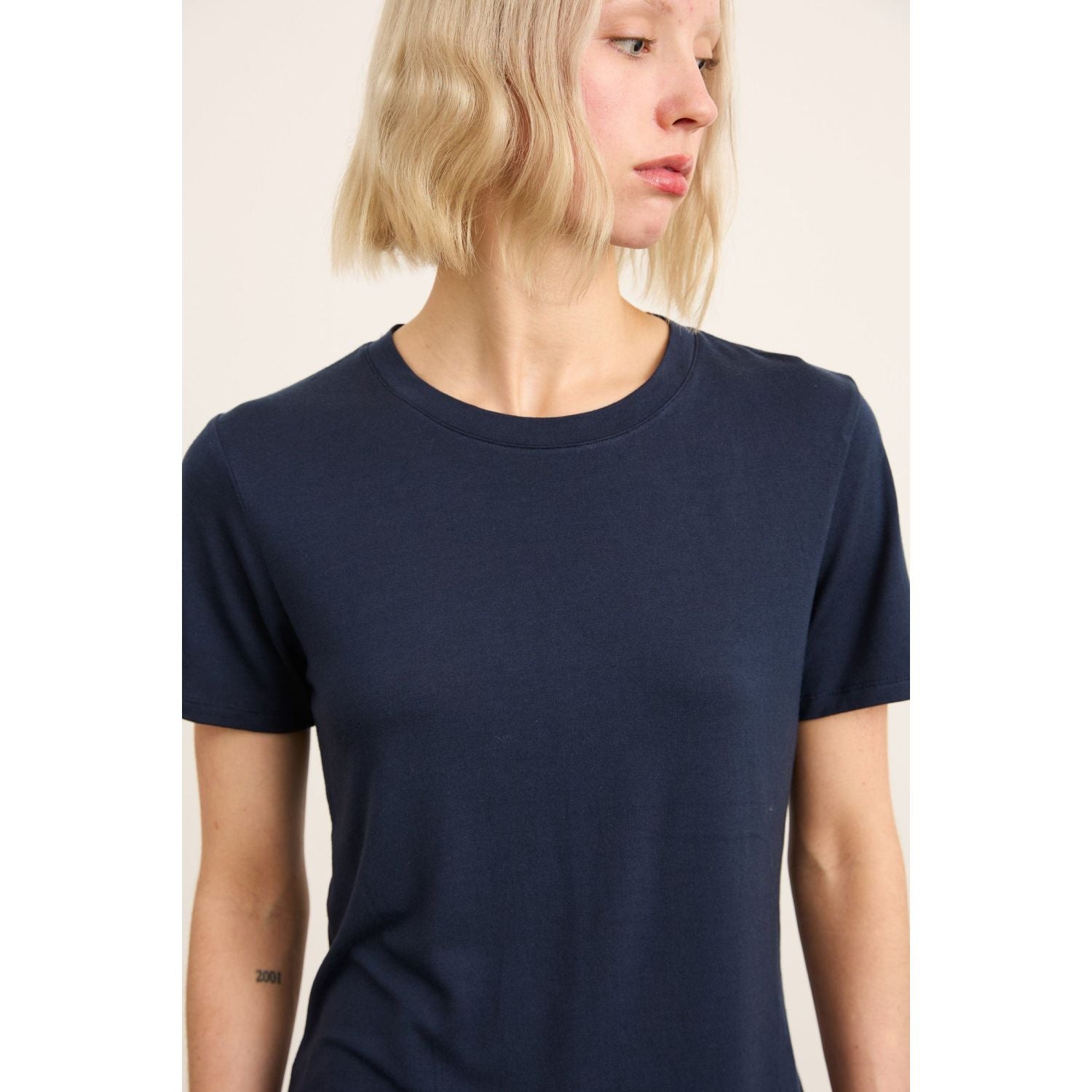 Paire Women's Merino Wool-Blend Crew Neck T-Shirt (Navy) - S