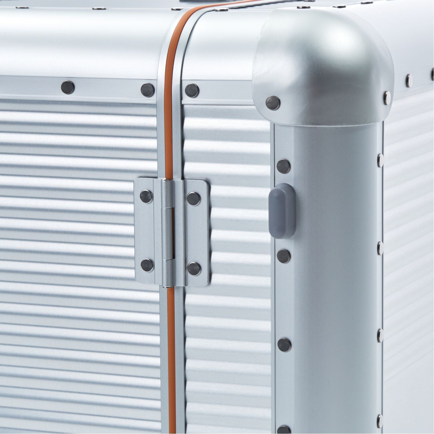 RAWROW R Trunk Aluminium 108L/28'' Large Luggage (Silver)