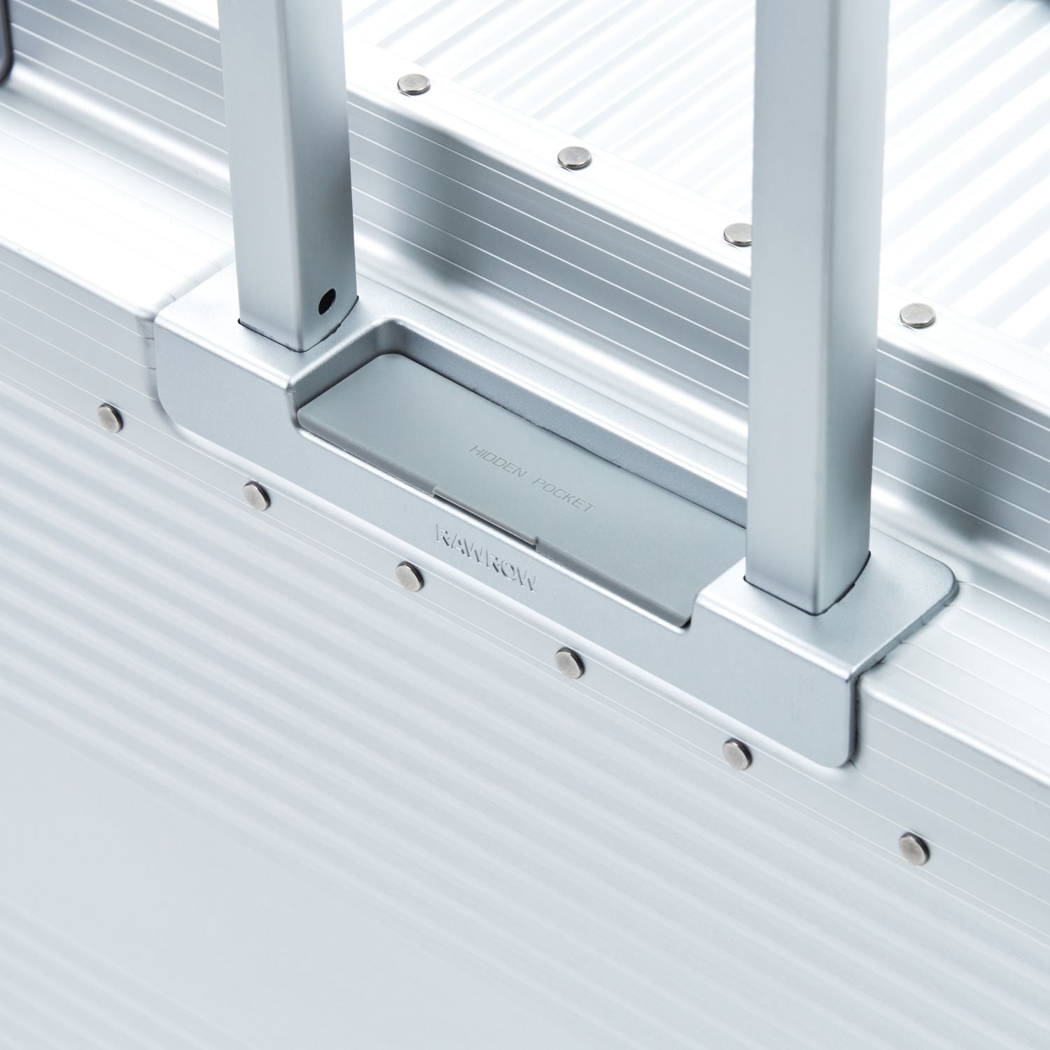 RAWROW R Trunk Aluminium 108L/28'' Large Luggage (Silver)