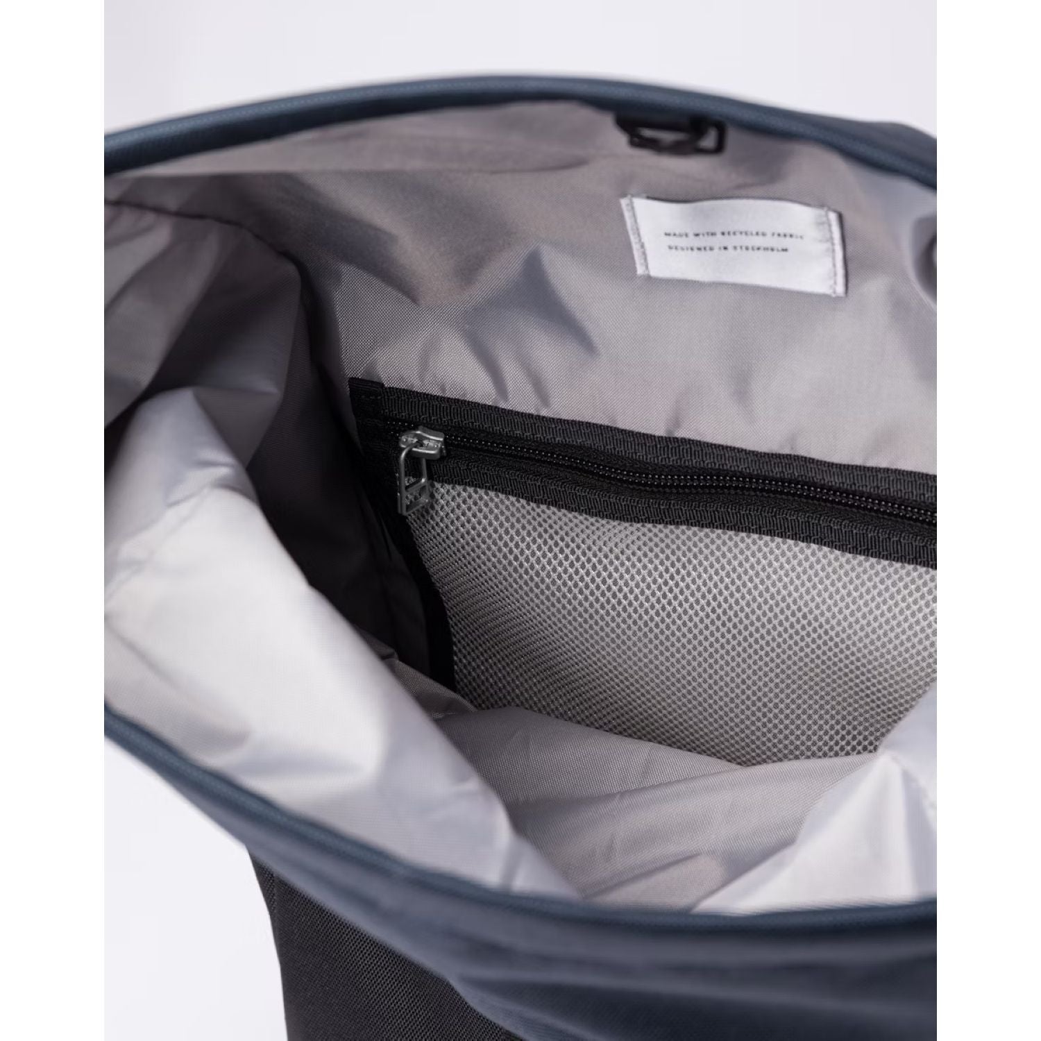 Sandqvist Ilon Backpack - Multi Black/Navy