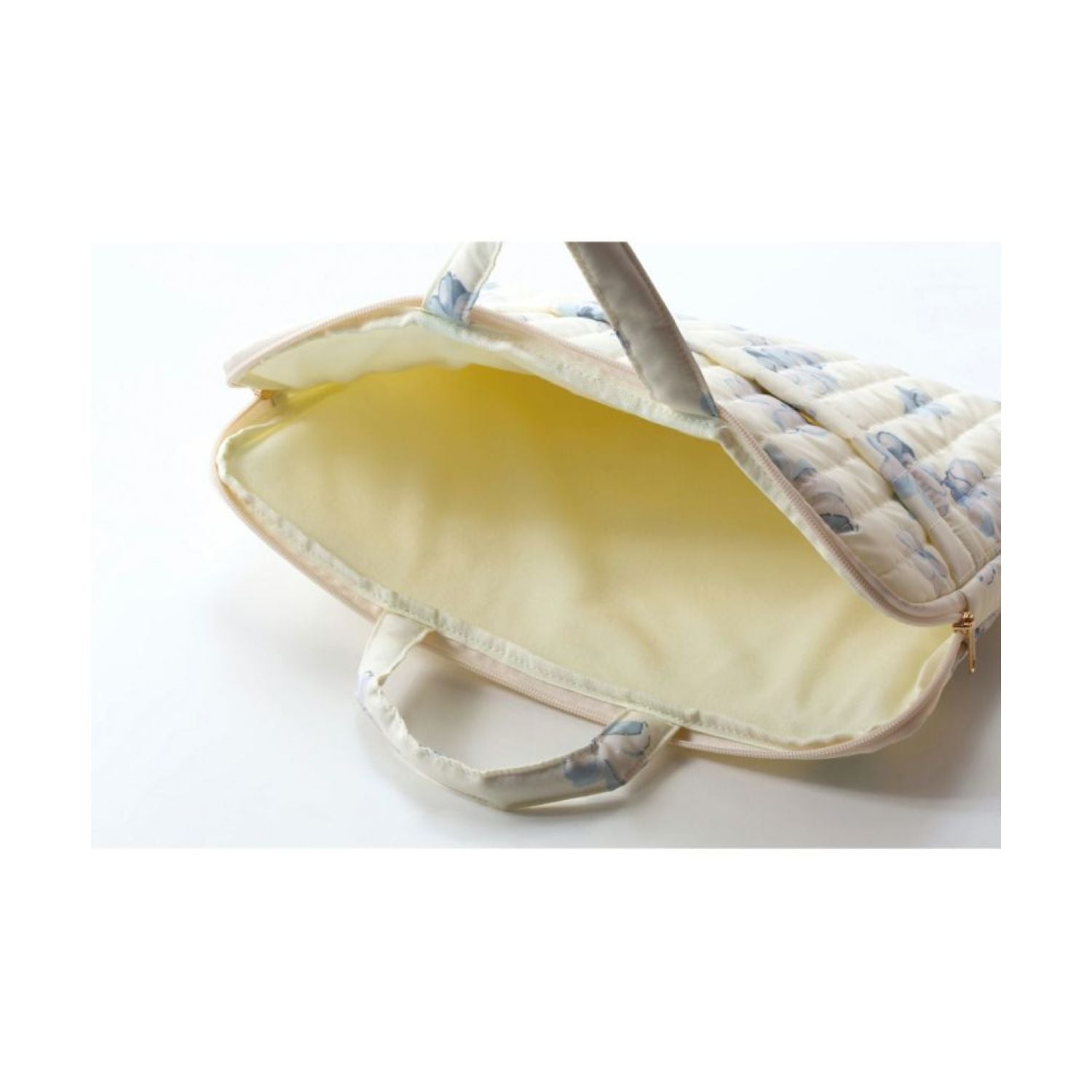 WPC Quilting Laptop Case L (15cm) Water Repellent (Creamy Flower Off White)