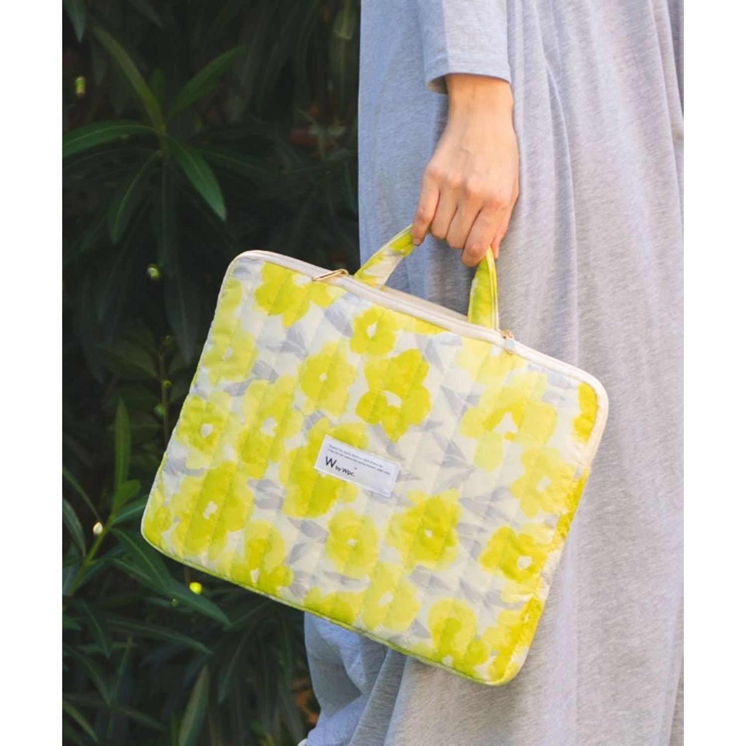 WPC Quilting Laptop Case L (15cm) Water Repellent (Gradation Flower Yellow)