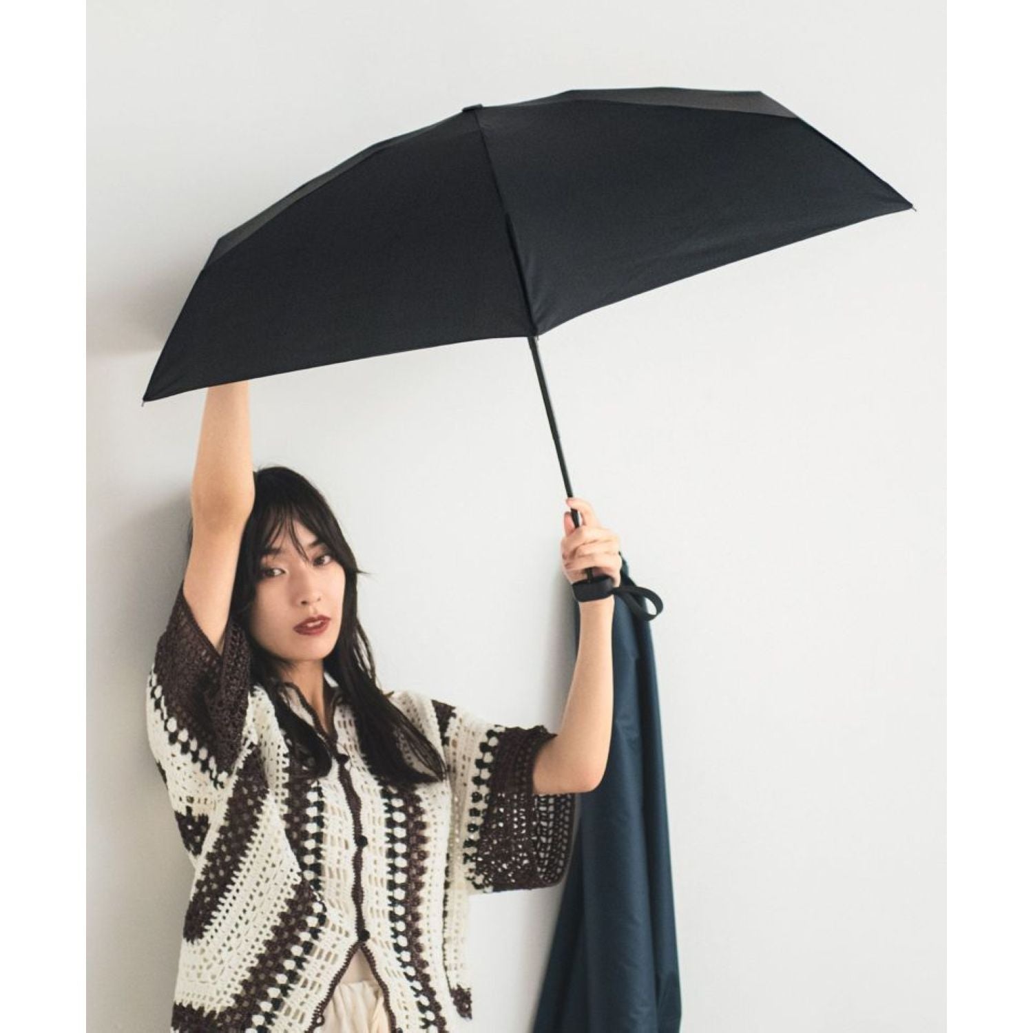 WPC UX Compact Tiny UV Protection Folding Umbrella 55cm (Black)