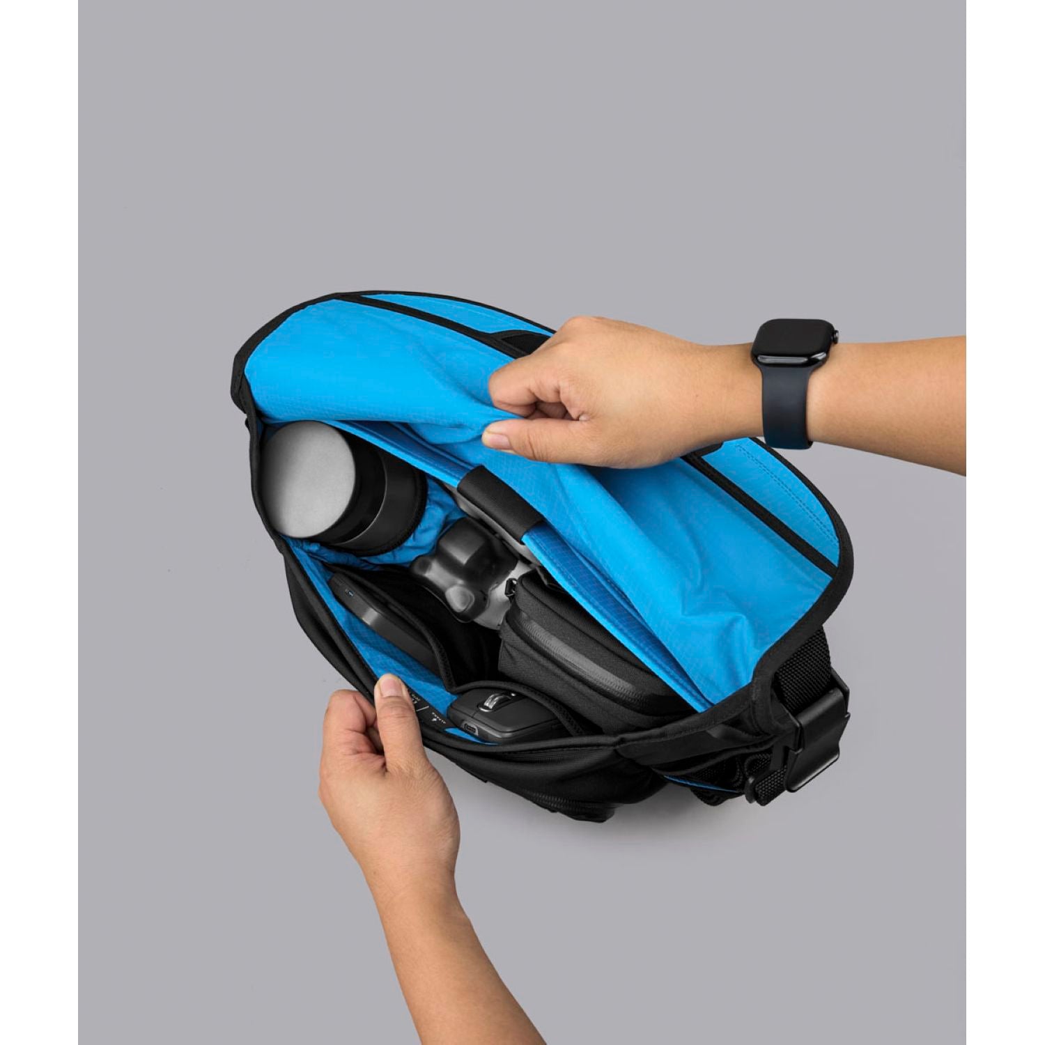 [PRE-ORDER] ALPAKA 7Ven Messenger Decade Edition 14" Ballastic Nylon 840D Bag (Black)