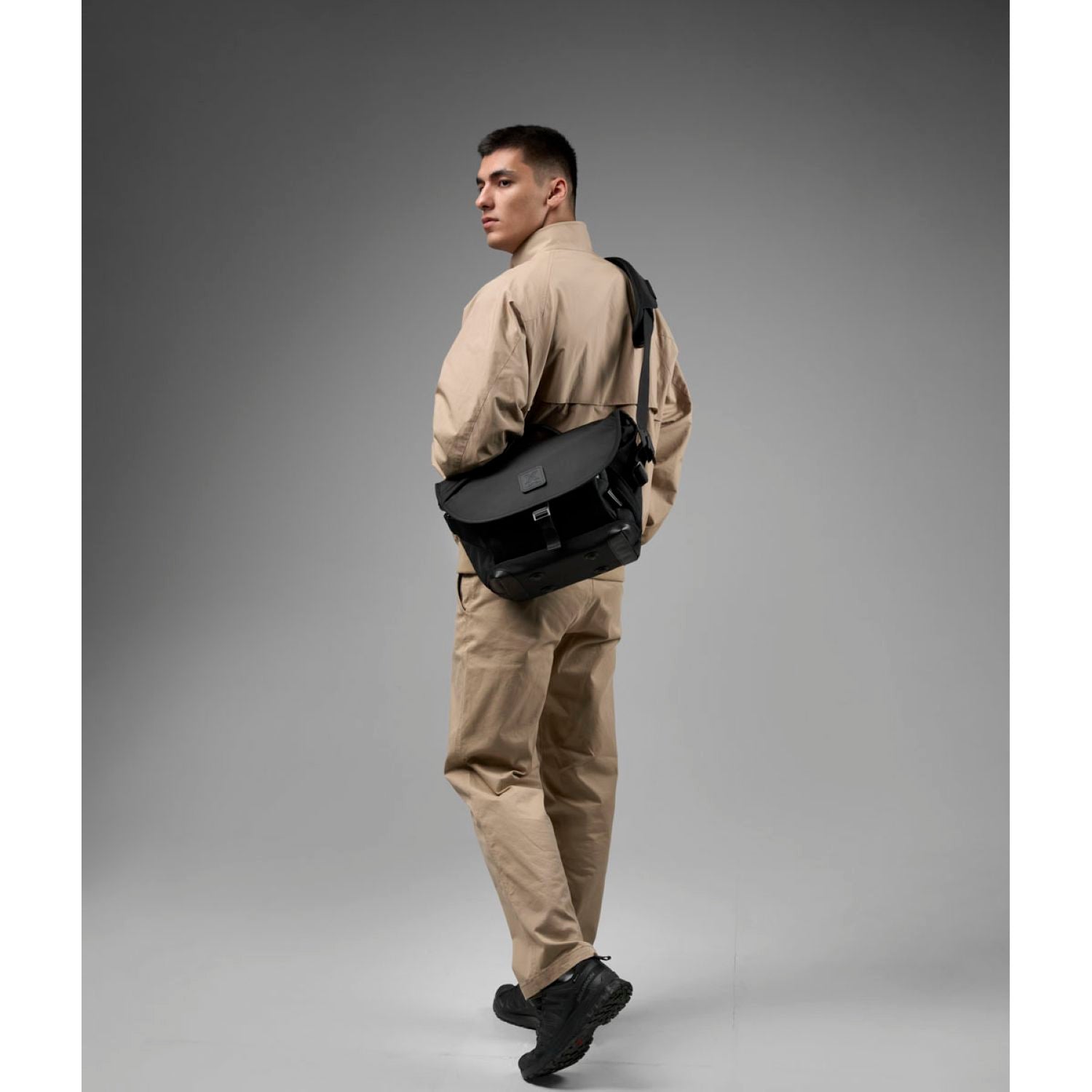 [PRE-ORDER] ALPAKA 7Ven Messenger Decade Edition 14" Ballastic Nylon 840D Bag (Black)