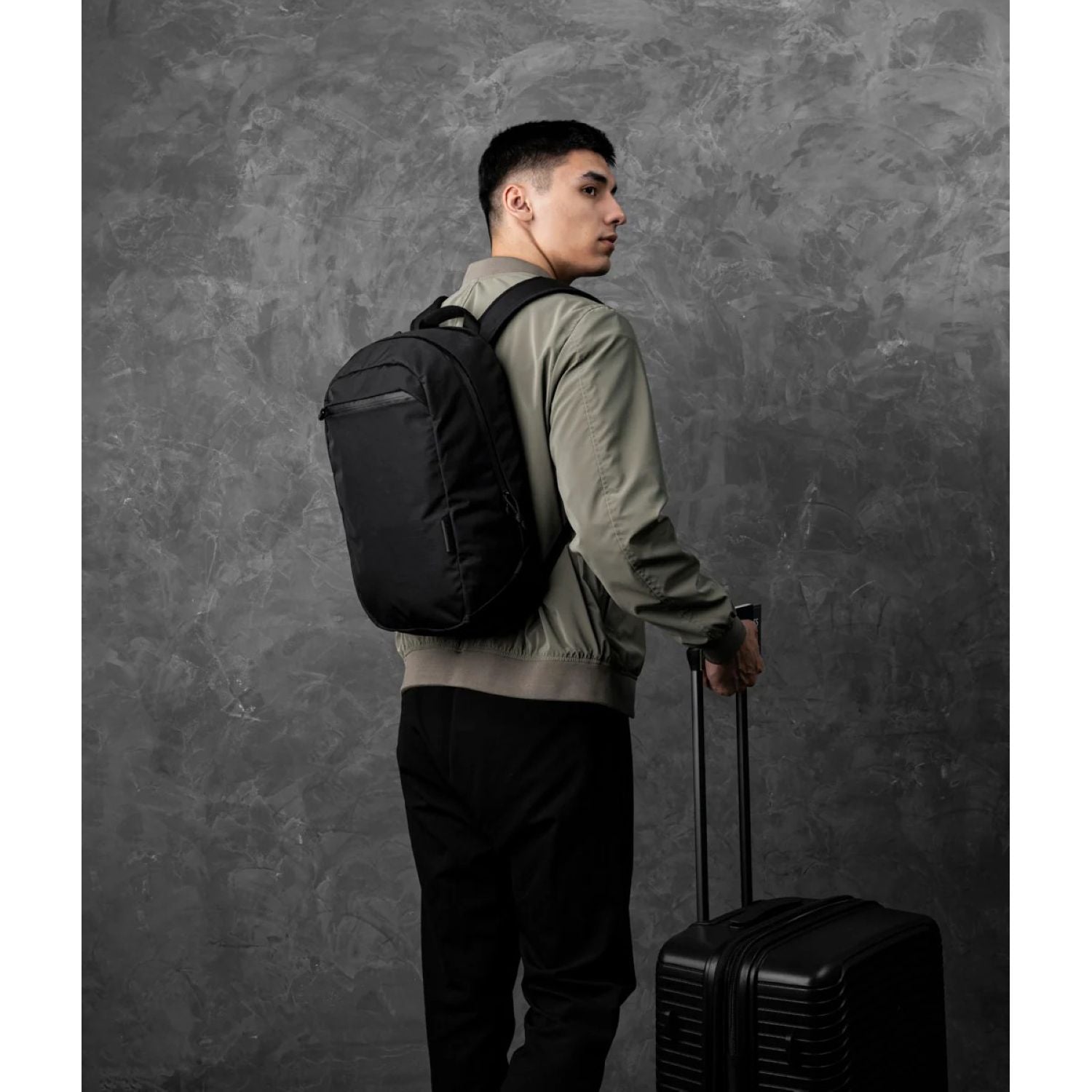 ALPAKA Aero Backpack Lite Axoflux 210D 16L (Black)