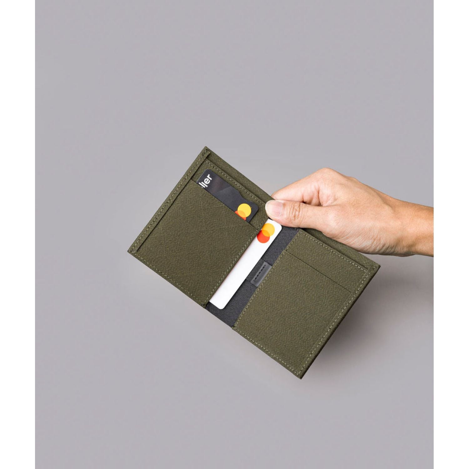 ALPAKA ARK Bifold Cash Wallet Axogrid 300D (Army Green)