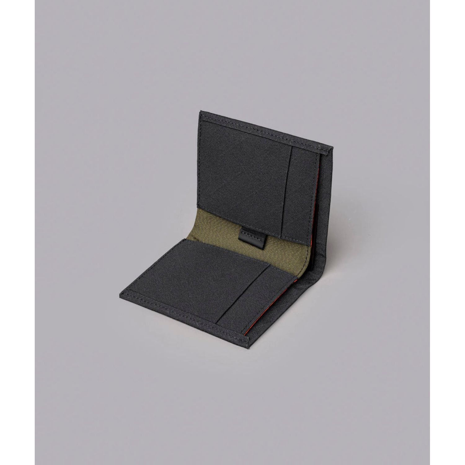 ALPAKA ARK Bifold Cash Wallet Axogrid 300D (Black)