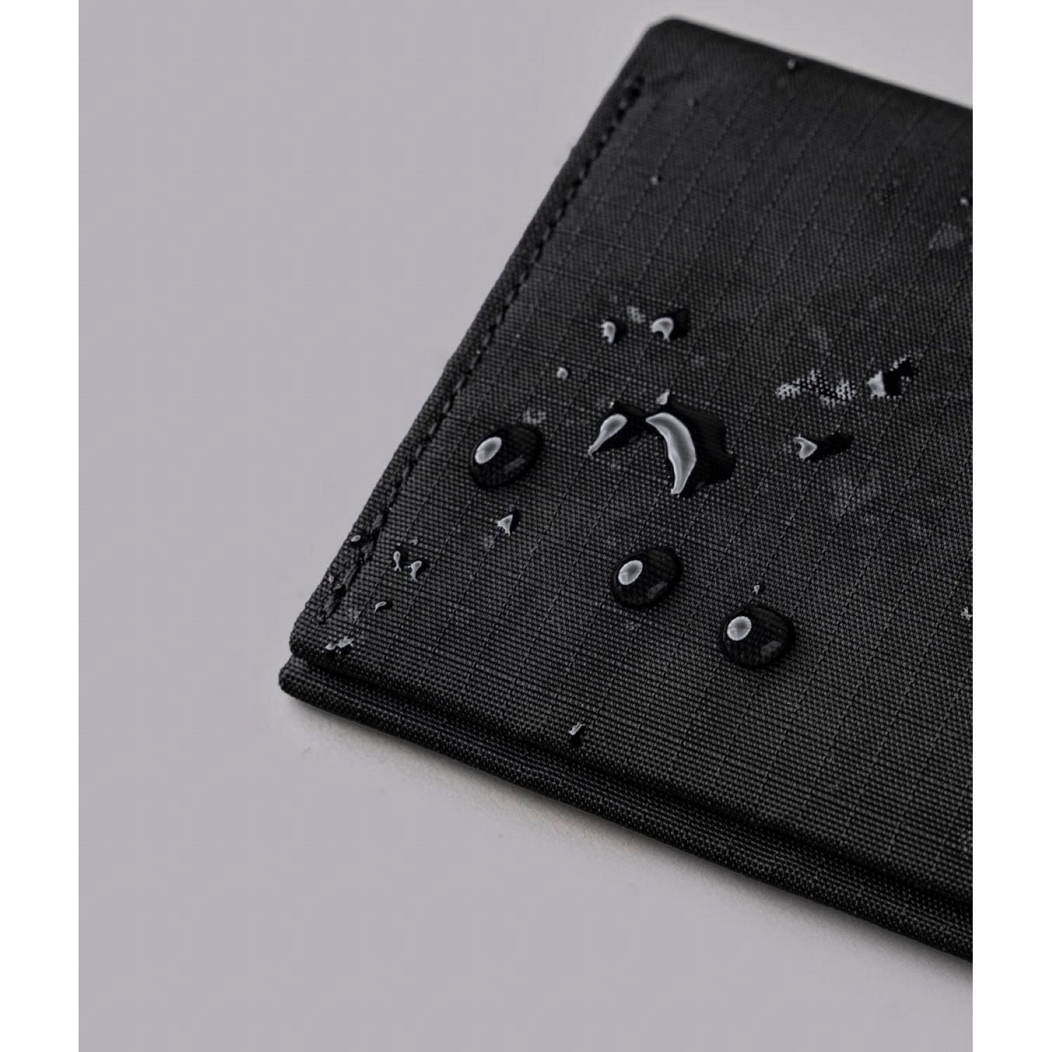 ALPAKA ARK Bifold Coin Wallet Axogrid 210D (Black)