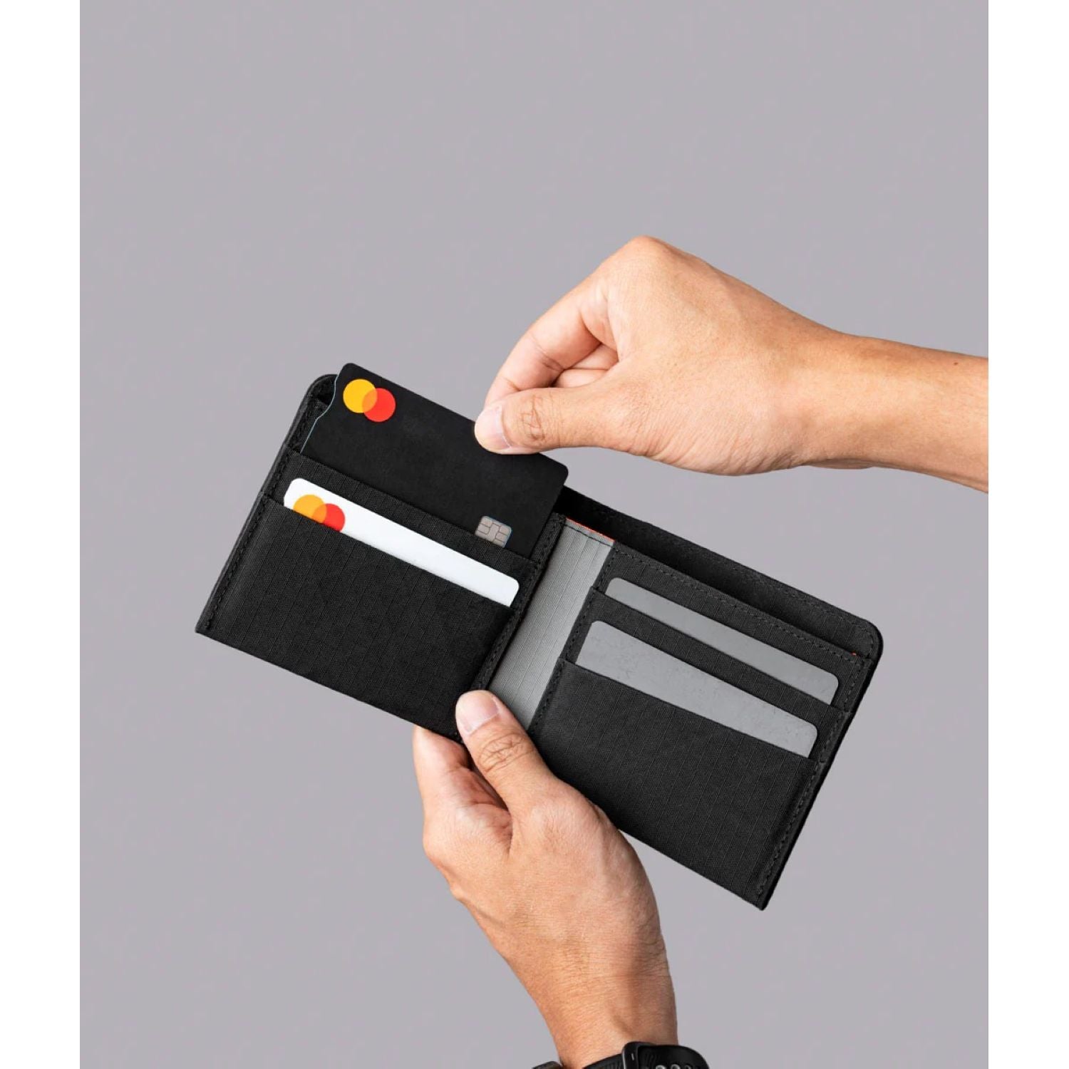 ALPAKA ARK Classic Wallet Axogrid 210D (Black)