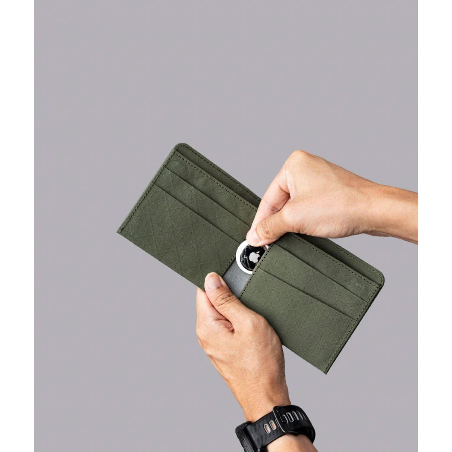 ALPAKA ARK Classic Wallet Axogrid 210D (Green)