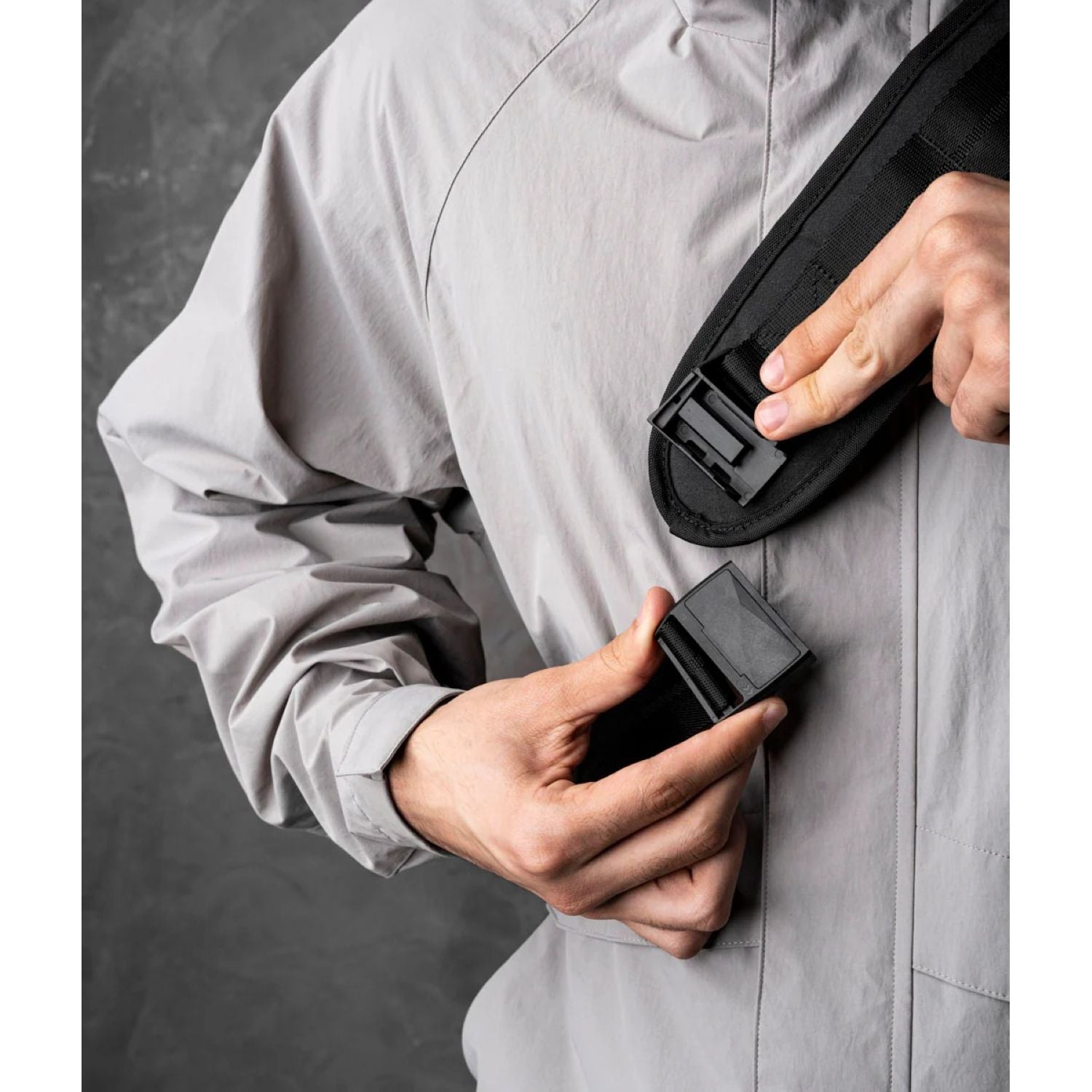 ALPAKA Bravo Sling Max V2 Axogrid 300D (Black)