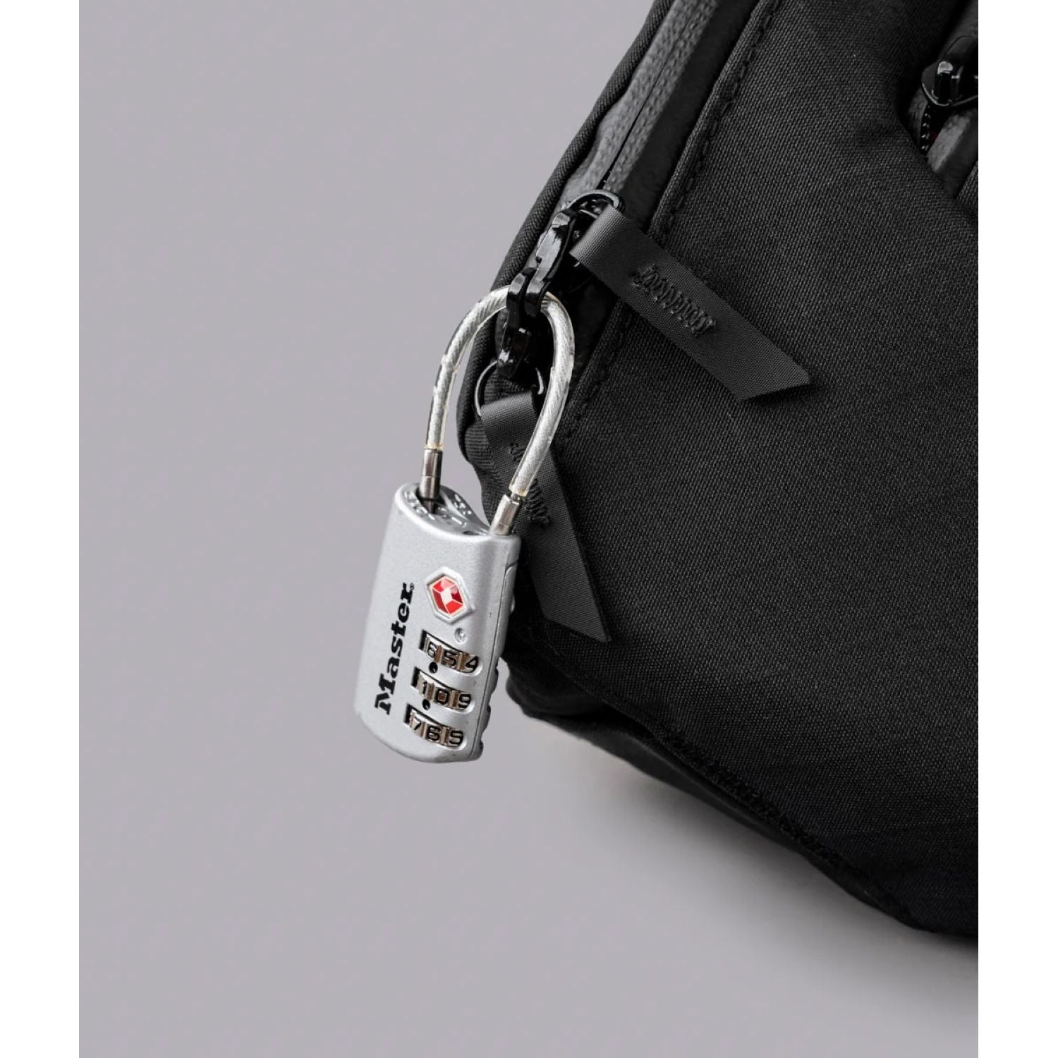 ALPAKA Bravo X Sling V2 Axogrid 300D (Black)