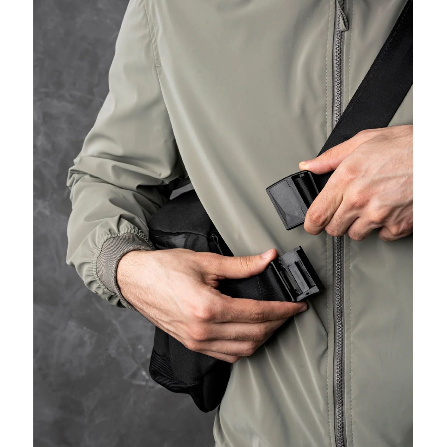 ALPAKA Bravo X Sling V2 Axogrid 300D (Black)