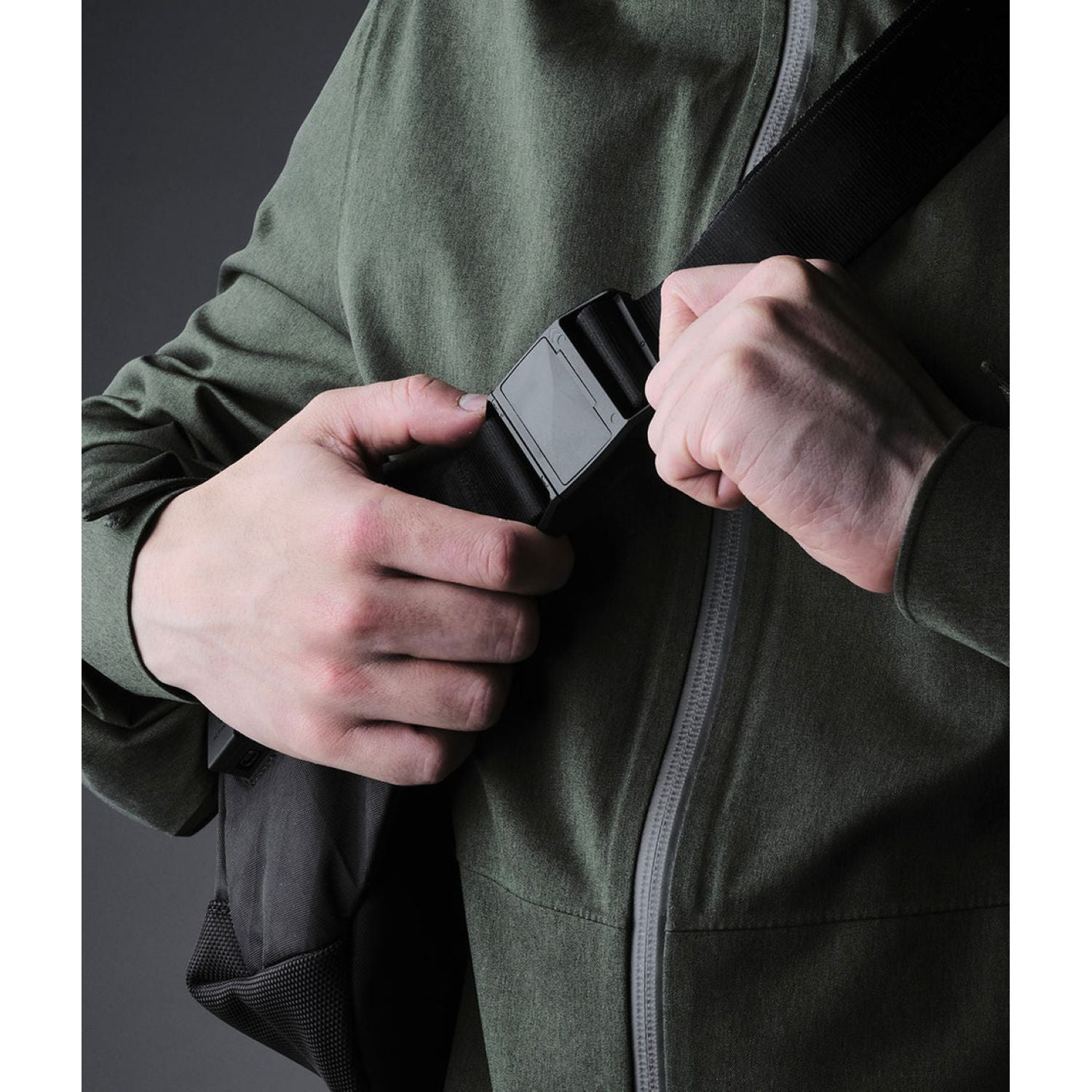 ALPAKA Bravo X Sling V2 X-Pac VX42 (Black)