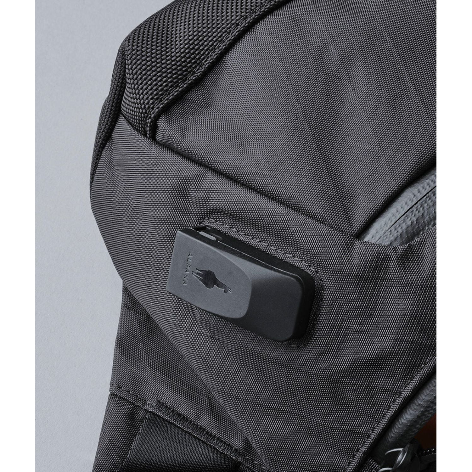 ALPAKA Bravo X Sling V2 X-Pac VX42 (Black)