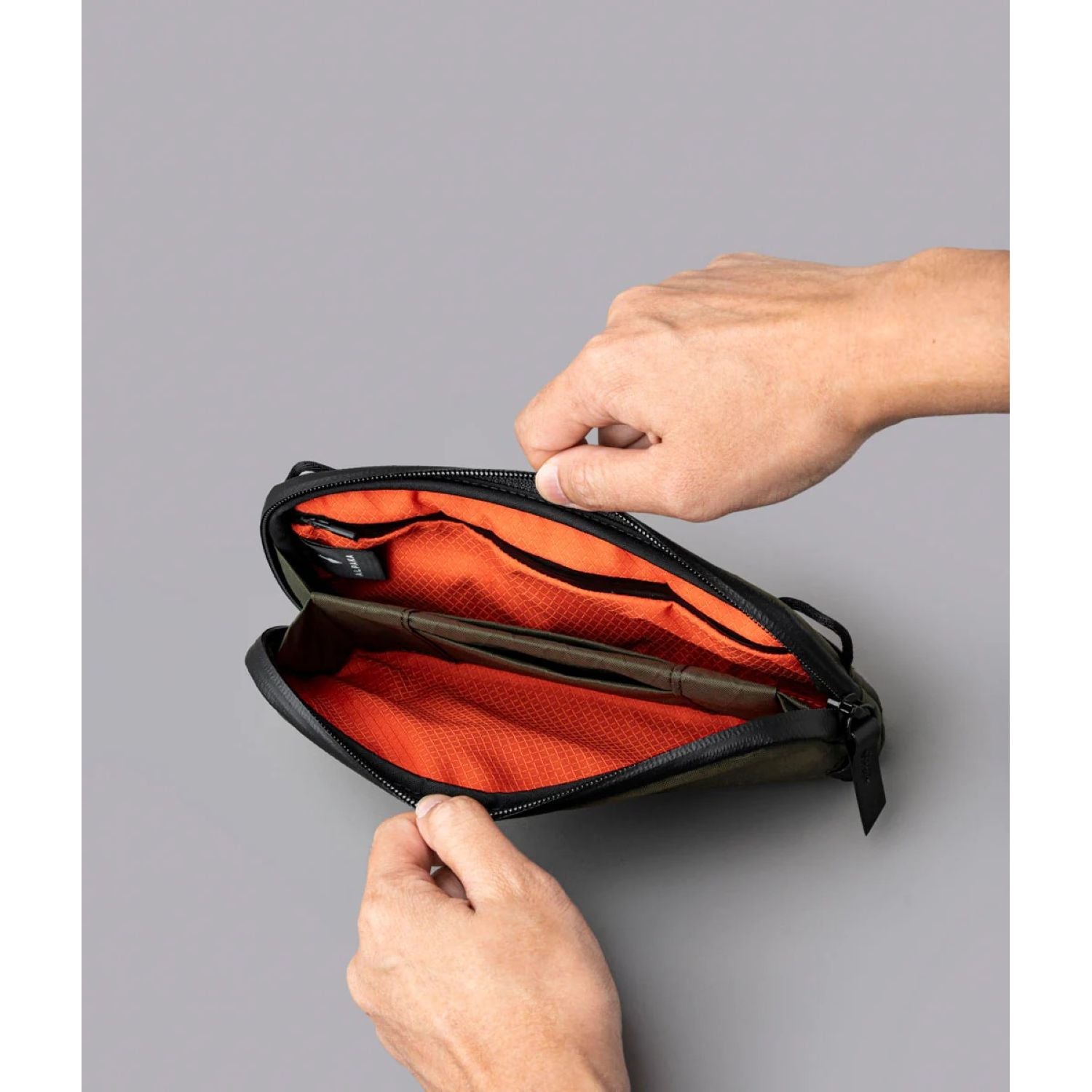 ALPAKA Flight Pouch X-Pac VX42 (Olive Green)