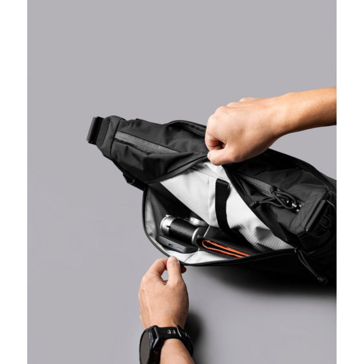 ALPAKA Flight Satchel Axoflux 210D (Black)