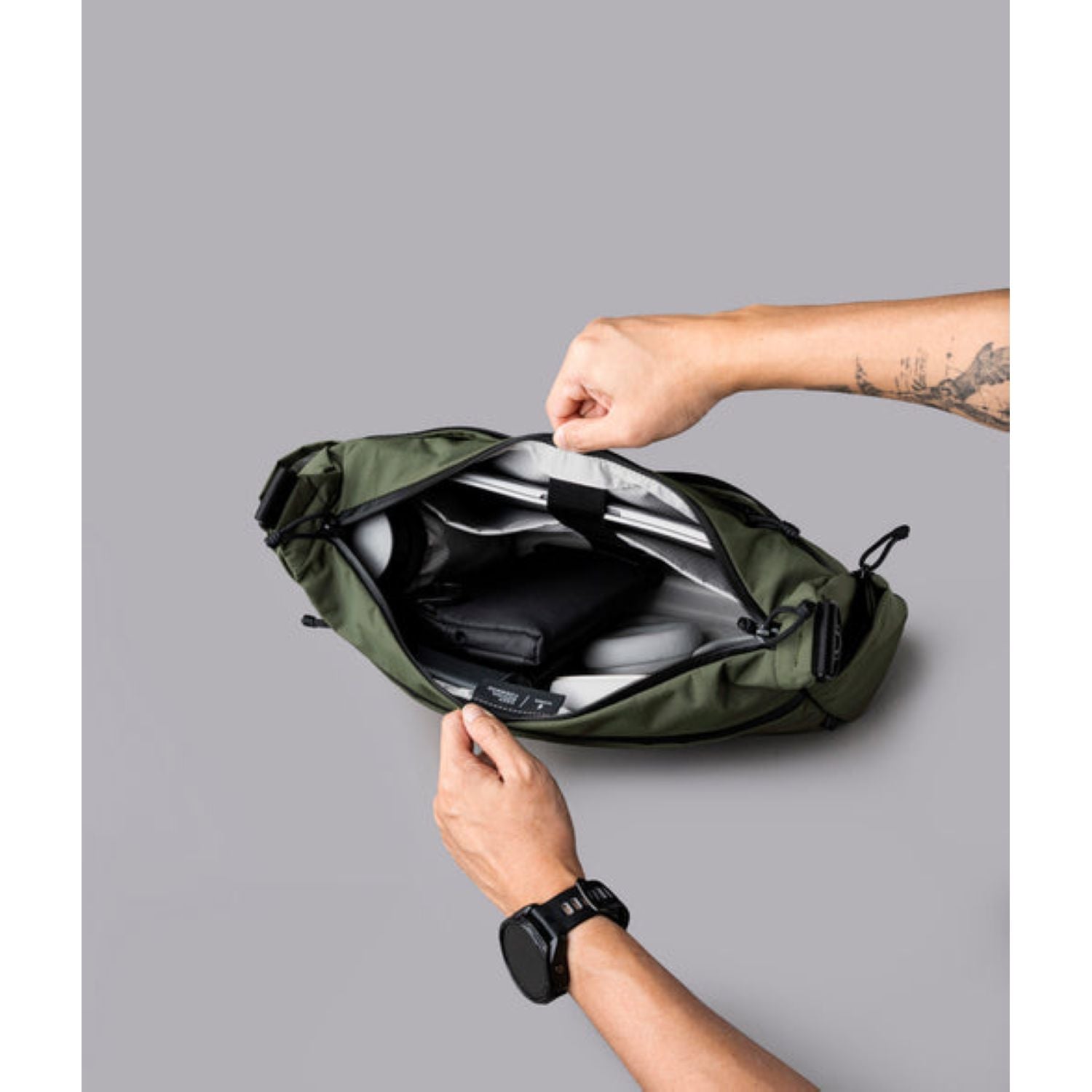 ALPAKA Flight Satchel Axoflux 210D (Green)