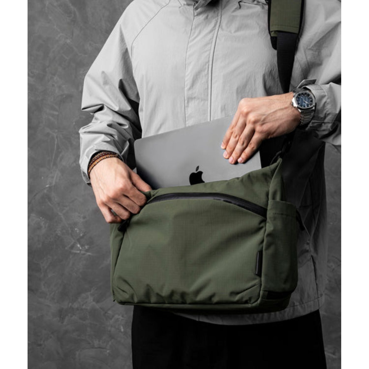 ALPAKA Flight Satchel Axoflux 210D (Green)